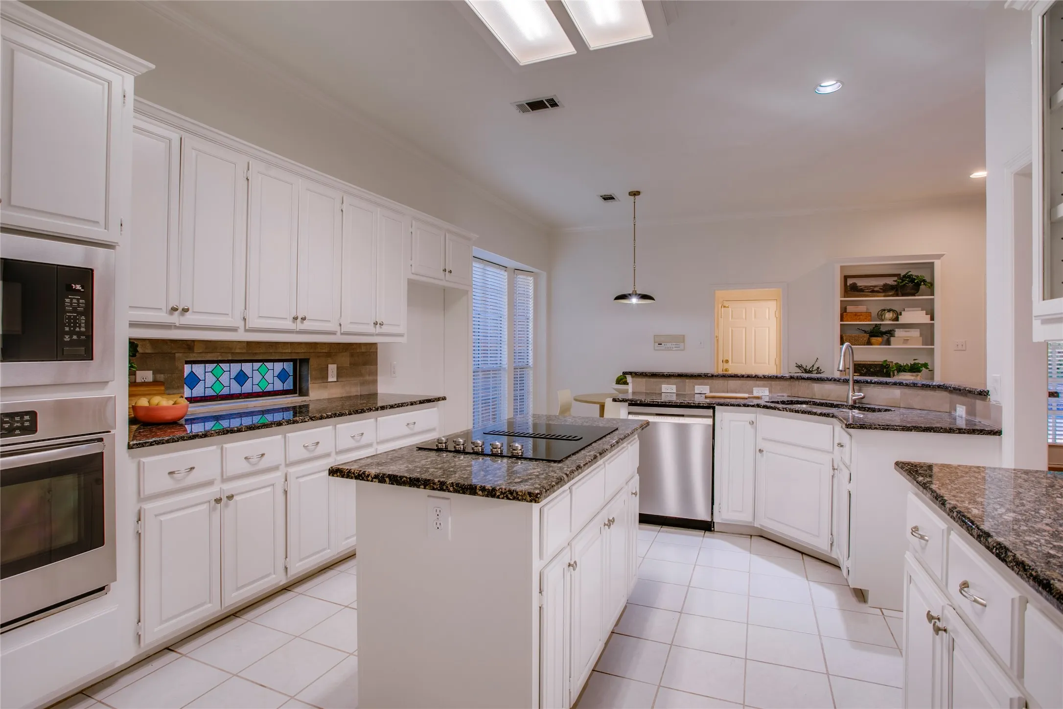 Single Family Residence For Sale in Collin County , 2116 Glendale Drive, Plano, Texas 75023, 4 Bedroom, 4 Bathroom, 2 Garage spaces, 3,509 Sqft, built in 1992, mls#21343963, Real Estate Agent in Plano, Homes For Sale in Collin county, Homes For Sale in Plano, Realtor in Plano Texas, Real Estate Brokerage Independent Realty Texas, Luminita Cordes Realtor