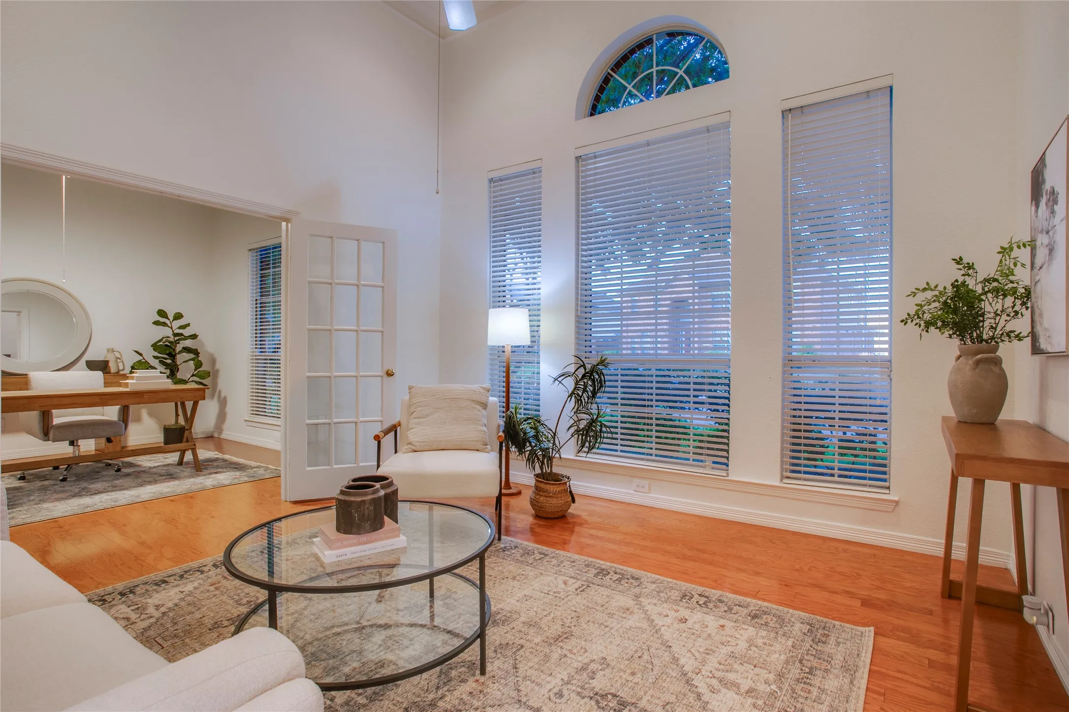 Single Family Residence For Sale in Collin County , 2116 Glendale Drive, Plano, Texas 75023, 4 Bedroom, 4 Bathroom, 2 Garage spaces, 3,509 Sqft, built in 1992, mls#21343963, Real Estate Agent in Plano, Homes For Sale in Collin county, Homes For Sale in Plano, Realtor in Plano Texas, Real Estate Brokerage Independent Realty Texas, Luminita Cordes Realtor