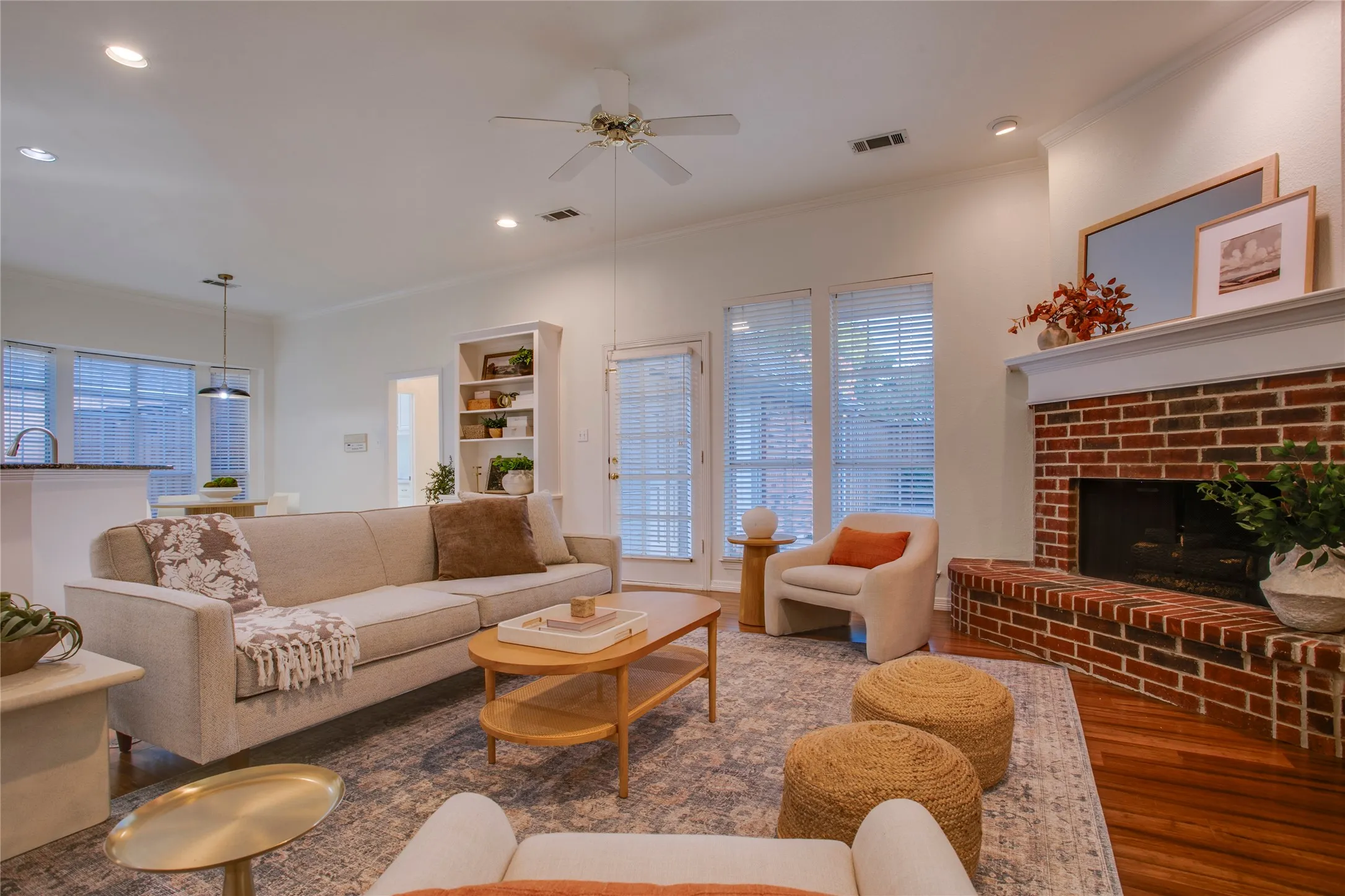 Single Family Residence For Sale in Collin County , 2116 Glendale Drive, Plano, Texas 75023, 4 Bedroom, 4 Bathroom, 2 Garage spaces, 3,509 Sqft, built in 1992, mls#21343963, Real Estate Agent in Plano, Homes For Sale in Collin county, Homes For Sale in Plano, Realtor in Plano Texas, Real Estate Brokerage Independent Realty Texas, Luminita Cordes Realtor