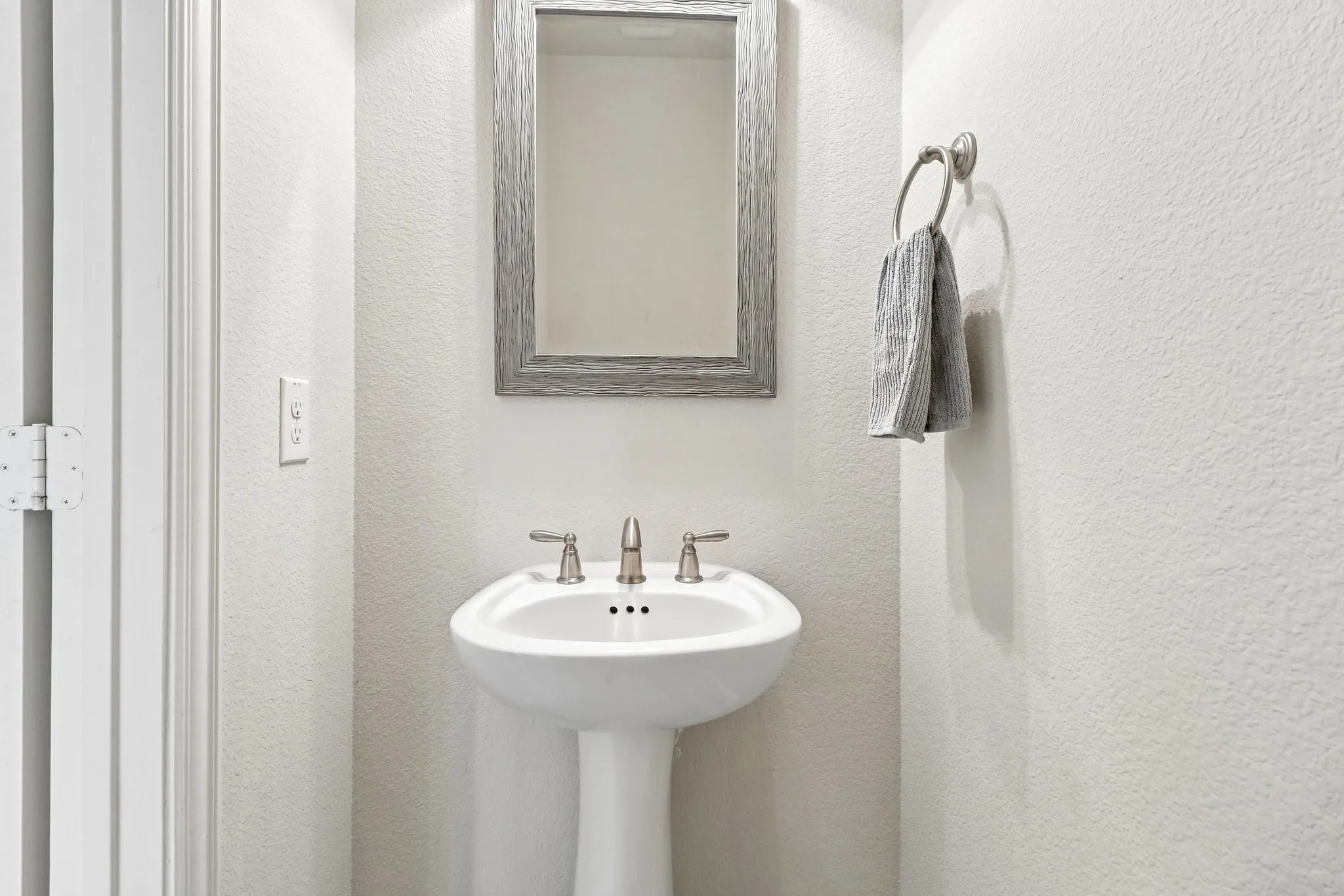 downstairs half bath
