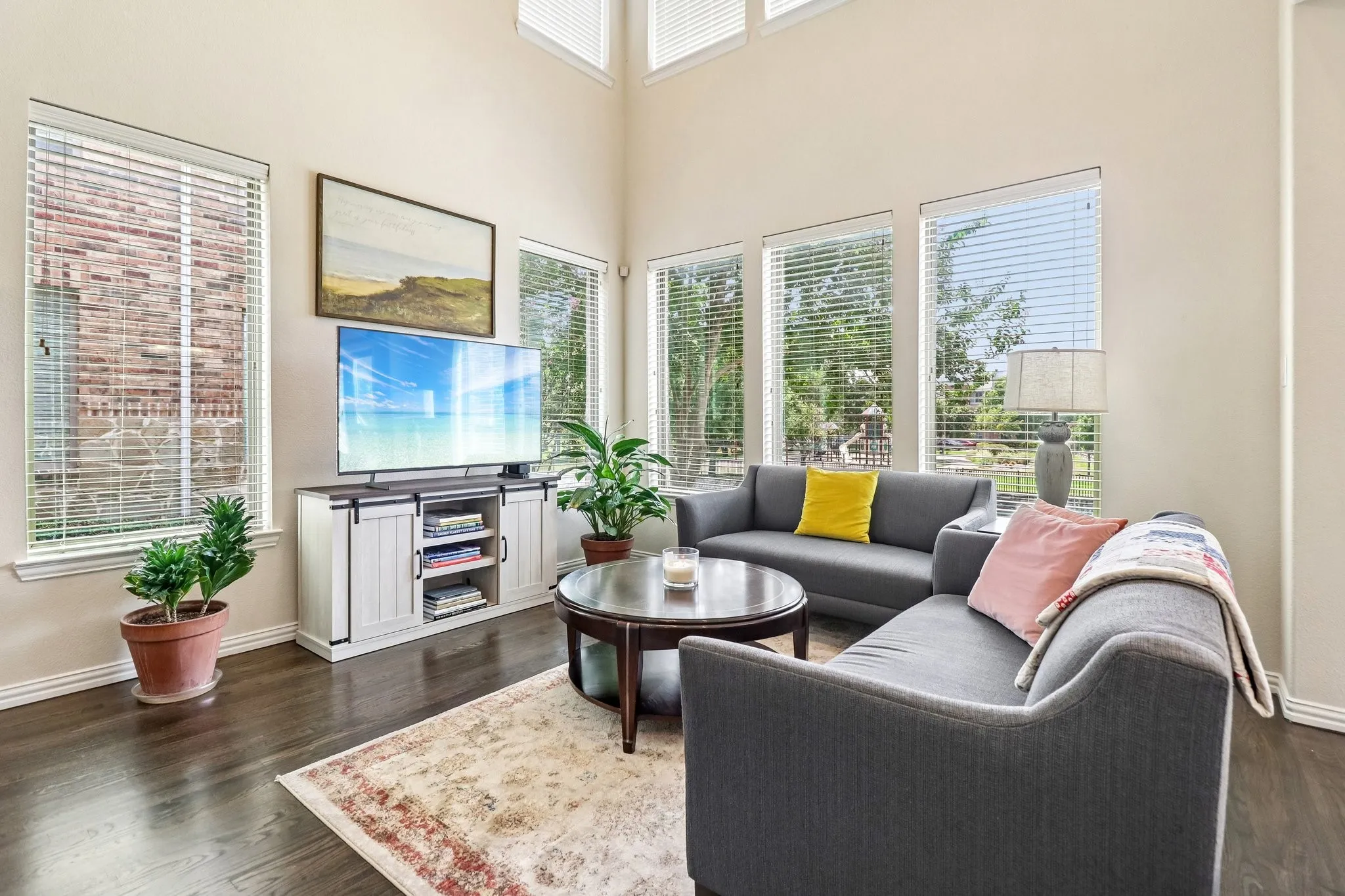 Townhouse For Sale in Dallas County , 618 Alexandra Avenue, Richardson, Texas 75081, 3 Bedroom, 4 Bathroom, 2 Garage spaces, 1,939 Sqft, built in 2014, mls#21346603, Real Estate Agent in Richardson, Homes For Sale in Dallas county, Homes For Sale in Richardson, Realtor in Richardson Texas, Real Estate Brokerage Independent Realty Texas, Luminita Cordes Realtor