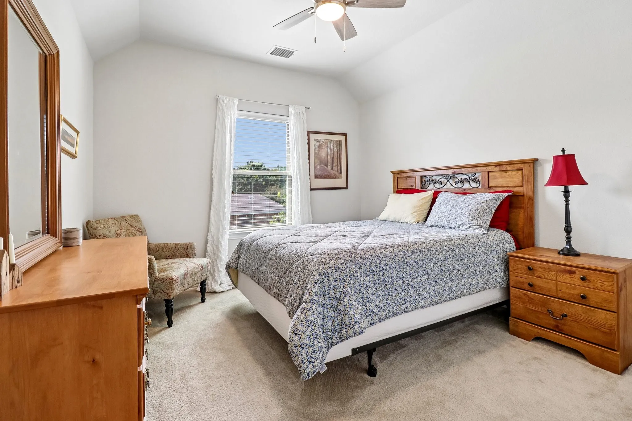 Townhouse For Sale in Dallas County , 618 Alexandra Avenue, Richardson, Texas 75081, 3 Bedroom, 4 Bathroom, 2 Garage spaces, 1,939 Sqft, built in 2014, mls#21346603, Real Estate Agent in Richardson, Homes For Sale in Dallas county, Homes For Sale in Richardson, Realtor in Richardson Texas, Real Estate Brokerage Independent Realty Texas, Luminita Cordes Realtor