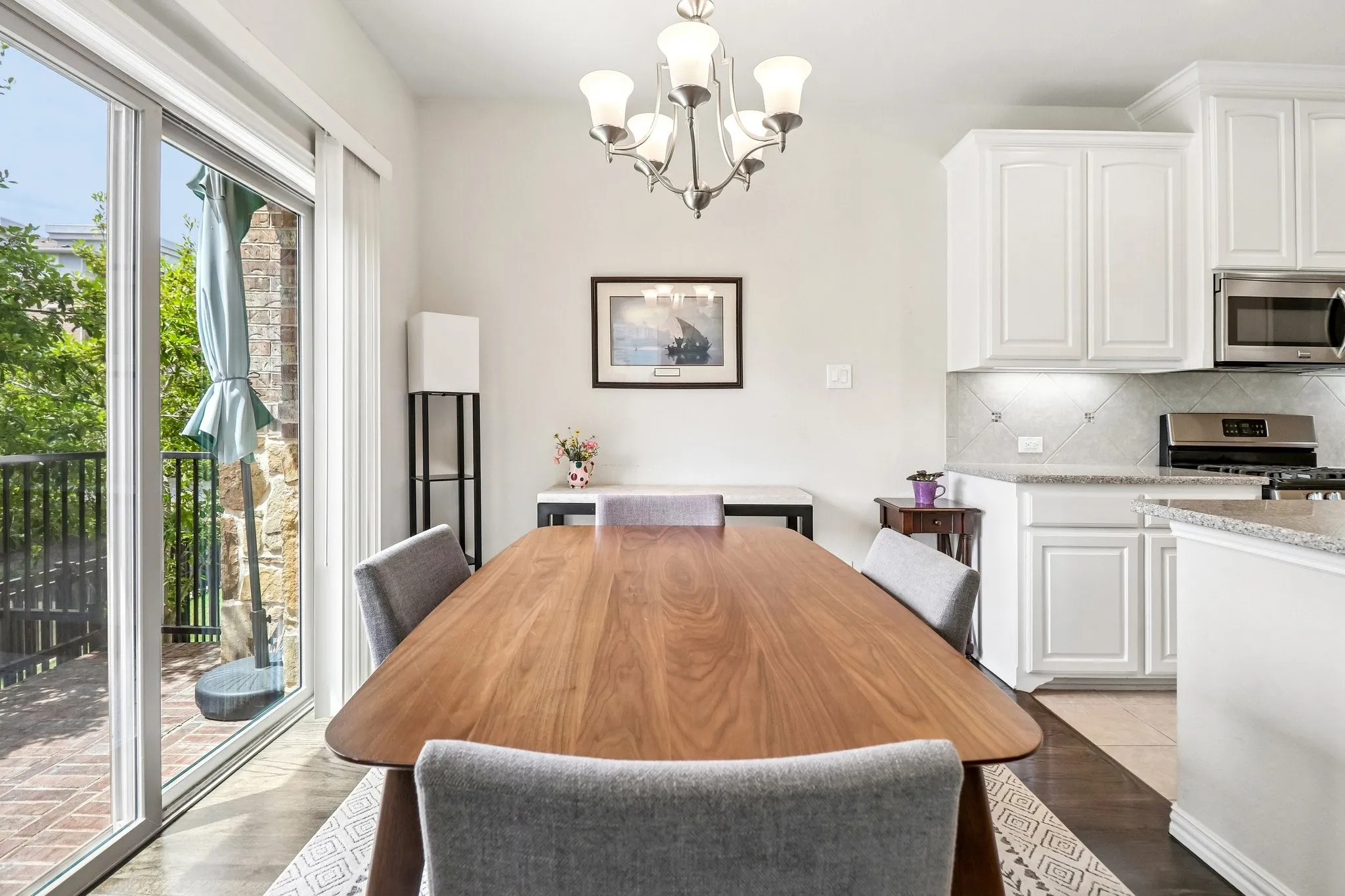 Townhouse For Sale in Dallas County , 618 Alexandra Avenue, Richardson, Texas 75081, 3 Bedroom, 4 Bathroom, 2 Garage spaces, 1,939 Sqft, built in 2014, mls#21346603, Real Estate Agent in Richardson, Homes For Sale in Dallas county, Homes For Sale in Richardson, Realtor in Richardson Texas, Real Estate Brokerage Independent Realty Texas, Luminita Cordes Realtor