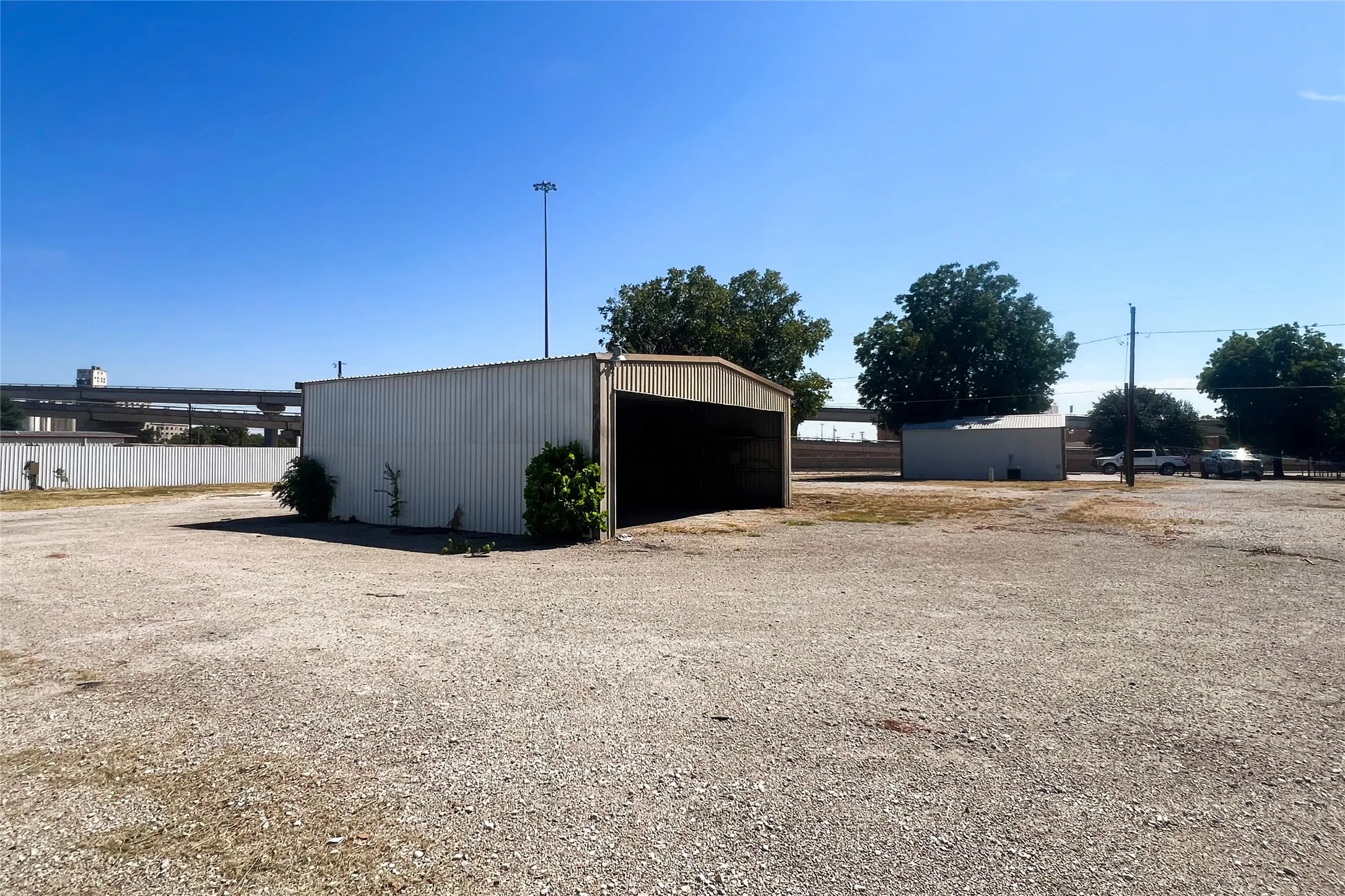 Improved Land For Sale in Wichita County , 231 Central Expressway 287 Freeway E, Wichita Falls, Texas 76301, 0, 0, Garage spaces, 0 Sqft, built in 1996, Price $750,000, mls#21346796, Real Estate Agent in Wichita Falls, Homes For Sale in Wichita county, Homes For Sale in Wichita Falls, Realtor in Wichita Falls Texas, Real Estate Brokerage Independent Realty Texas, Luminita Cordes Realtor