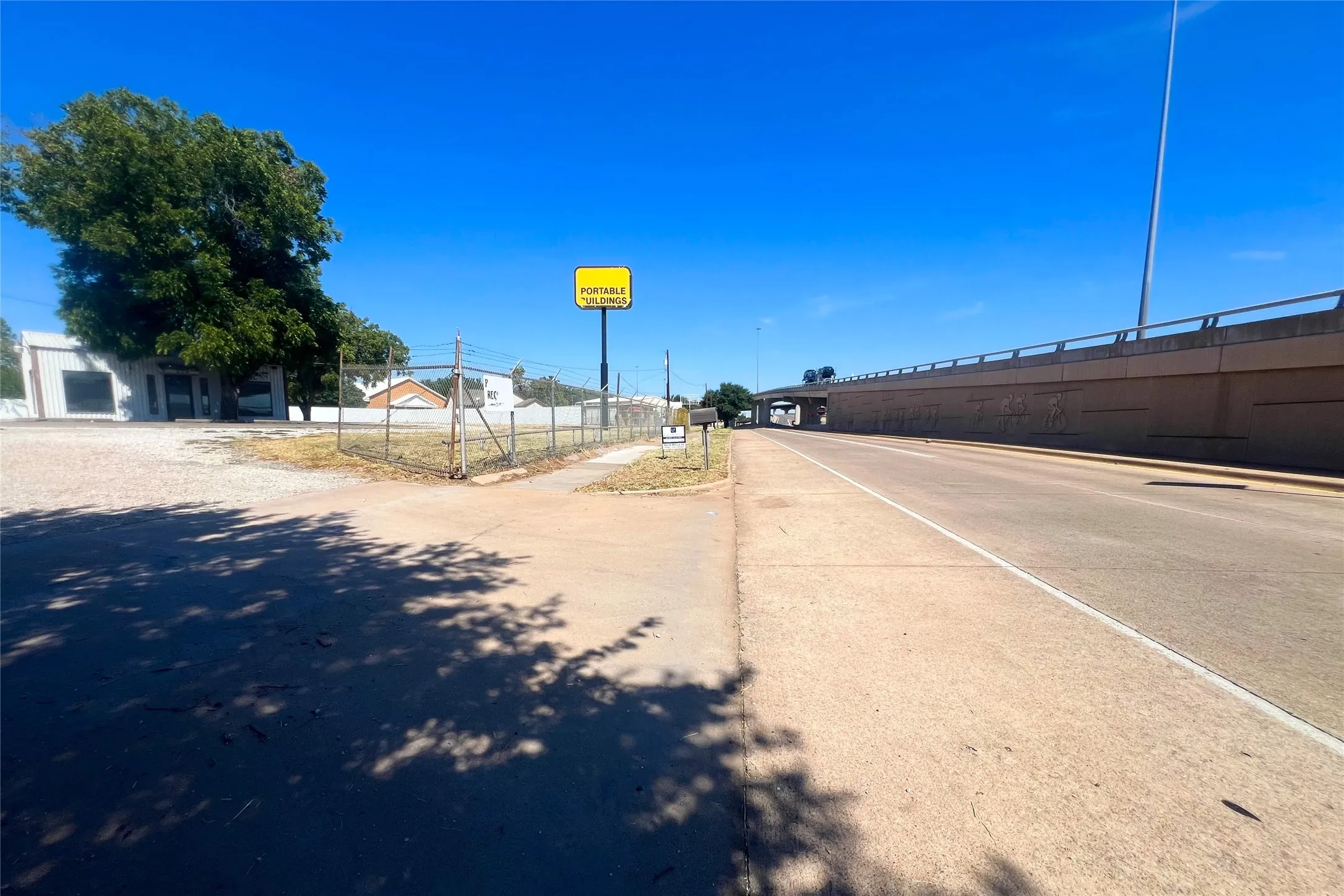 Improved Land For Sale in Wichita County , 231 Central Expressway 287 Freeway E, Wichita Falls, Texas 76301, 0, 0, Garage spaces, 0 Sqft, built in 1996, Price $750,000, mls#21346796, Real Estate Agent in Wichita Falls, Homes For Sale in Wichita county, Homes For Sale in Wichita Falls, Realtor in Wichita Falls Texas, Real Estate Brokerage Independent Realty Texas, Luminita Cordes Realtor