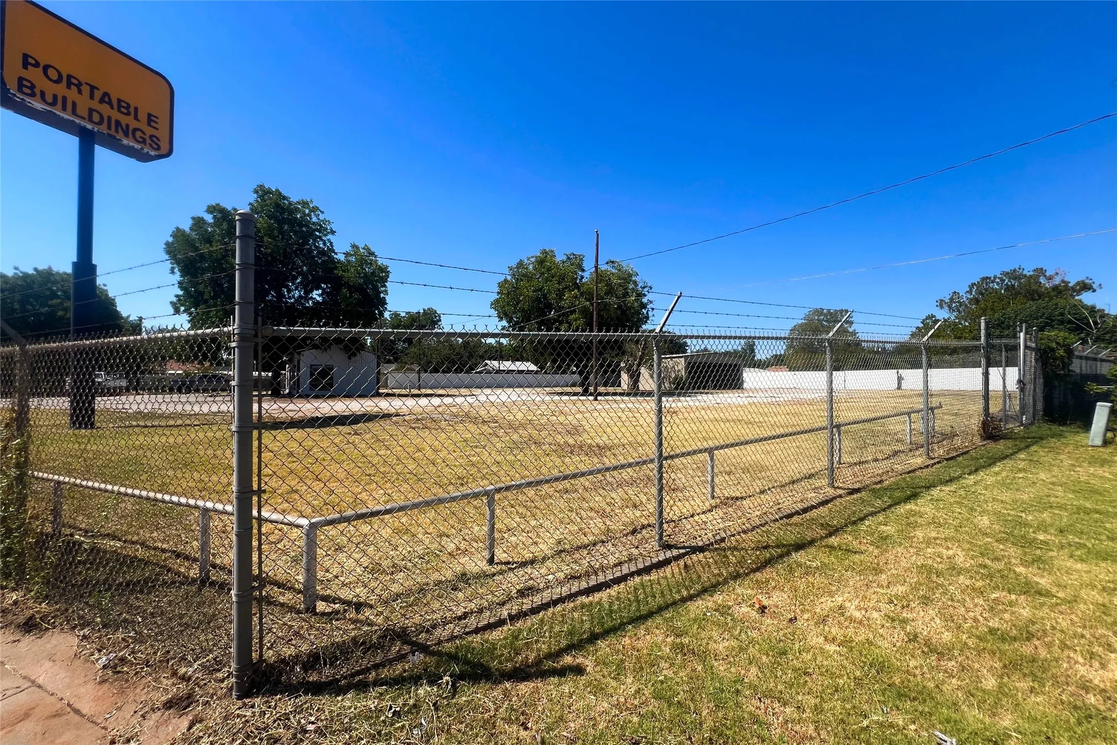 Improved Land For Sale in Wichita County , 231 Central Expressway 287 Freeway E, Wichita Falls, Texas 76301, 0, 0, Garage spaces, 0 Sqft, built in 1996, Price $750,000, mls#21346796, Real Estate Agent in Wichita Falls, Homes For Sale in Wichita county, Homes For Sale in Wichita Falls, Realtor in Wichita Falls Texas, Real Estate Brokerage Independent Realty Texas, Luminita Cordes Realtor