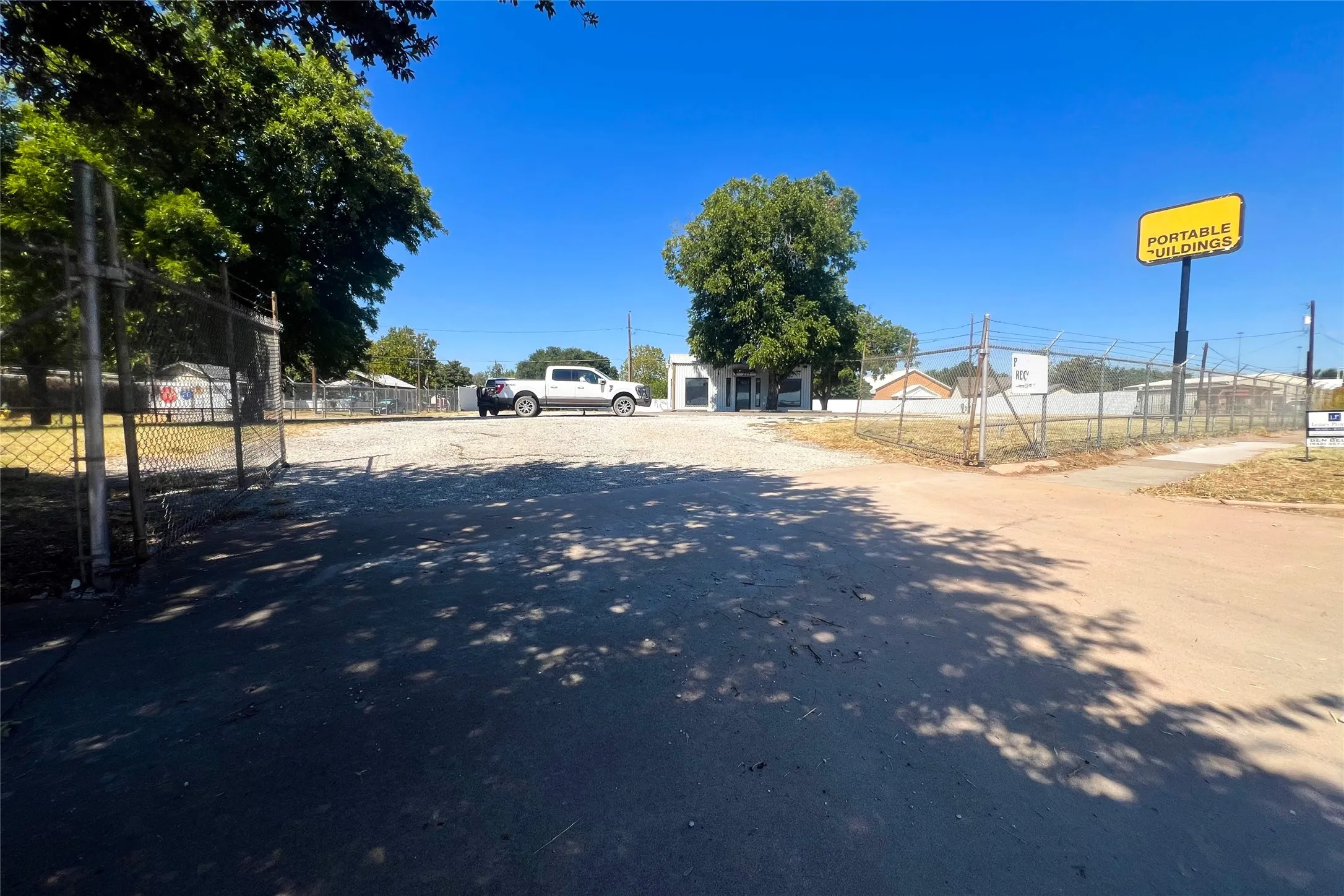 Improved Land For Sale in Wichita County , 231 Central Expressway 287 Freeway E, Wichita Falls, Texas 76301, 0, 0, Garage spaces, 0 Sqft, built in 1996, Price $750,000, mls#21346796, Real Estate Agent in Wichita Falls, Homes For Sale in Wichita county, Homes For Sale in Wichita Falls, Realtor in Wichita Falls Texas, Real Estate Brokerage Independent Realty Texas, Luminita Cordes Realtor