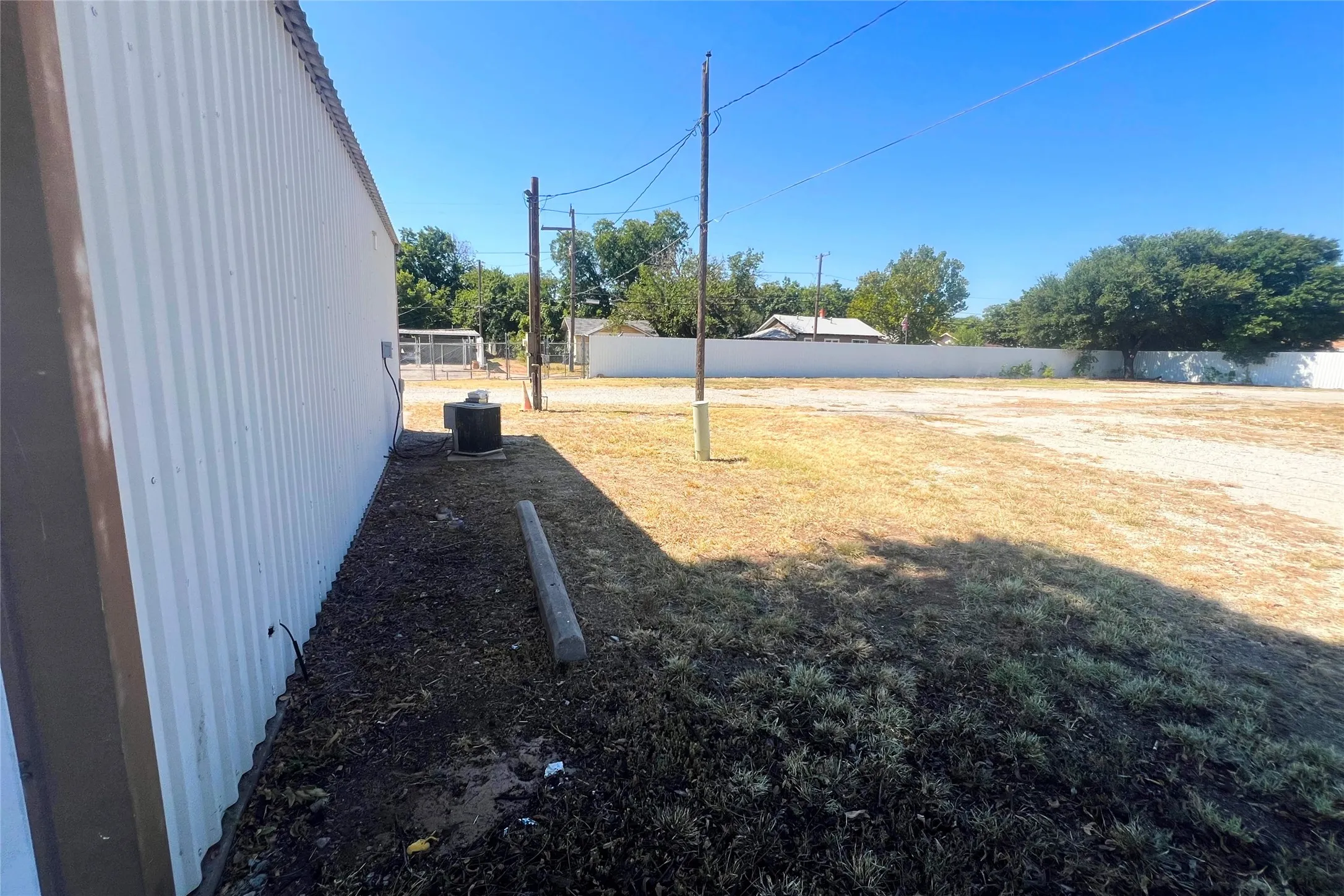 Improved Land For Sale in Wichita County , 231 Central Expressway 287 Freeway E, Wichita Falls, Texas 76301, 0, 0, Garage spaces, 0 Sqft, built in 1996, Price $750,000, mls#21346796, Real Estate Agent in Wichita Falls, Homes For Sale in Wichita county, Homes For Sale in Wichita Falls, Realtor in Wichita Falls Texas, Real Estate Brokerage Independent Realty Texas, Luminita Cordes Realtor
