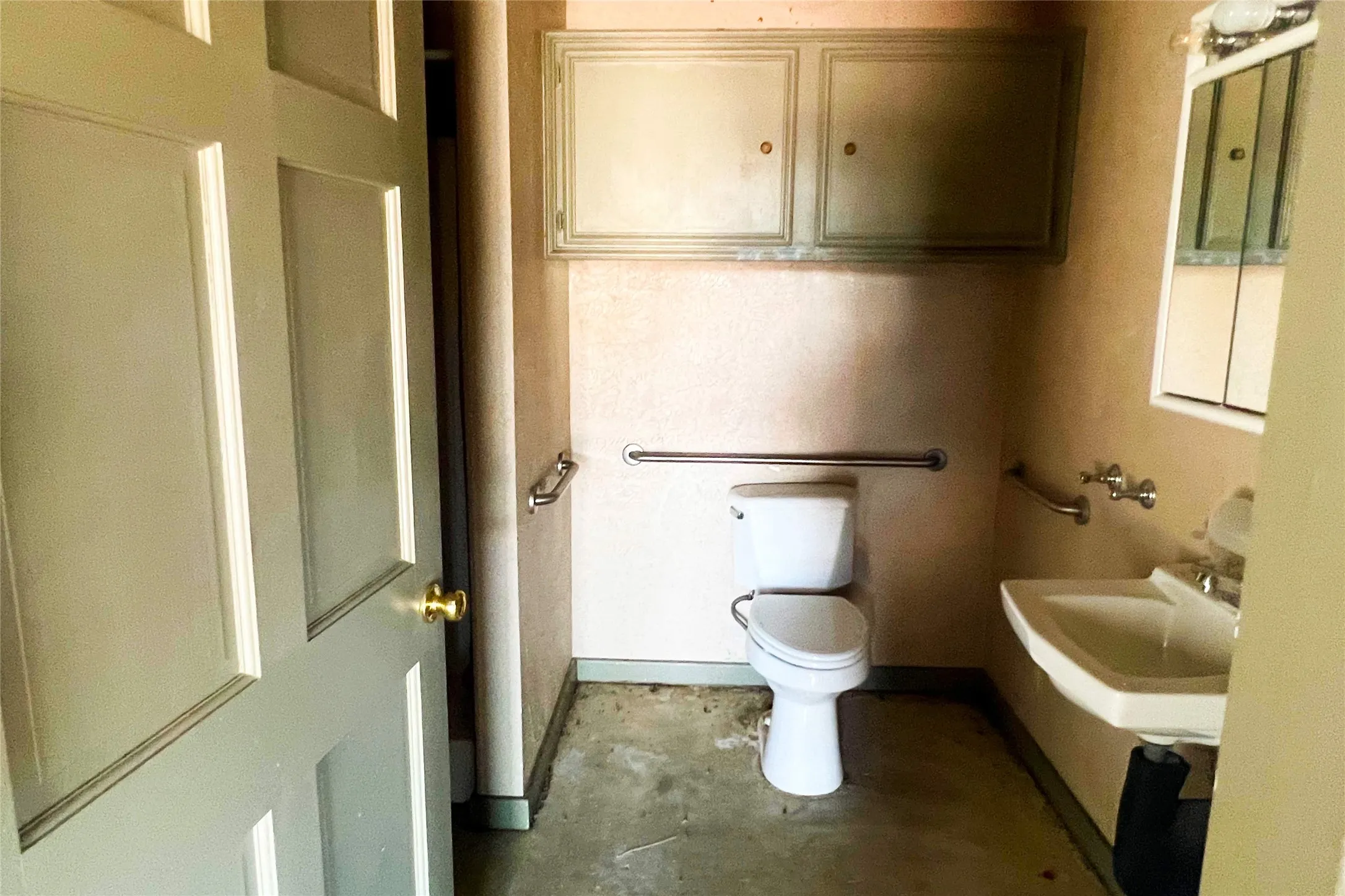 Improved Land For Sale in Wichita County , 231 Central Expressway 287 Freeway E, Wichita Falls, Texas 76301, 0, 0, Garage spaces, 0 Sqft, built in 1996, Price $750,000, mls#21346796, Real Estate Agent in Wichita Falls, Homes For Sale in Wichita county, Homes For Sale in Wichita Falls, Realtor in Wichita Falls Texas, Real Estate Brokerage Independent Realty Texas, Luminita Cordes Realtor