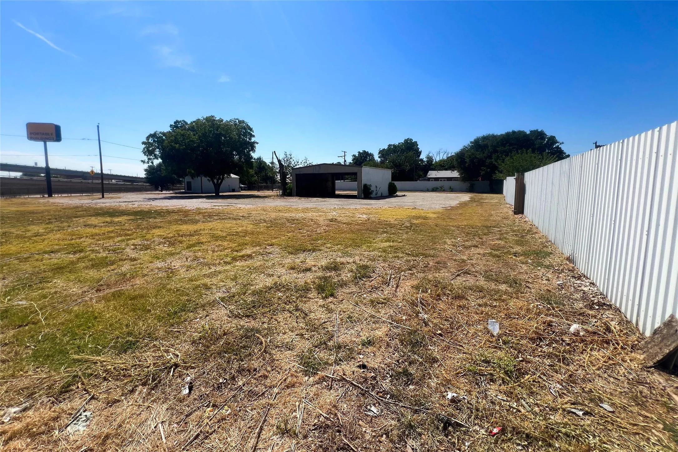 Improved Land For Sale in Wichita County , 231 Central Expressway 287 Freeway E, Wichita Falls, Texas 76301, 0, 0, Garage spaces, 0 Sqft, built in 1996, Price $750,000, mls#21346796, Real Estate Agent in Wichita Falls, Homes For Sale in Wichita county, Homes For Sale in Wichita Falls, Realtor in Wichita Falls Texas, Real Estate Brokerage Independent Realty Texas, Luminita Cordes Realtor