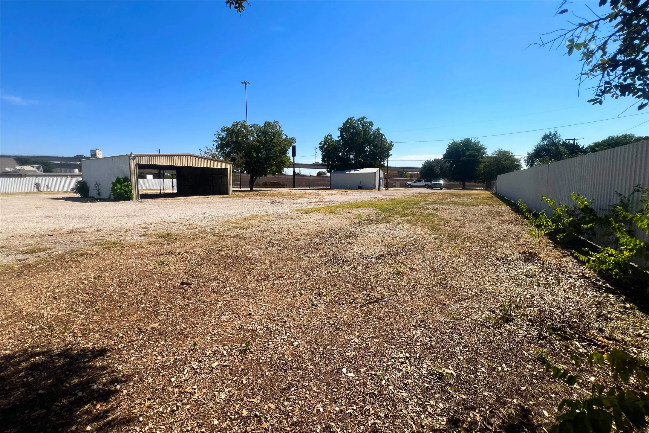 Improved Land For Sale in Wichita County , 231 Central Expressway 287 Freeway E, Wichita Falls, Texas 76301, 0, 0, Garage spaces, 0 Sqft, built in 1996, Price $750,000, mls#21346796, Real Estate Agent in Wichita Falls, Homes For Sale in Wichita county, Homes For Sale in Wichita Falls, Realtor in Wichita Falls Texas, Real Estate Brokerage Independent Realty Texas, Luminita Cordes Realtor