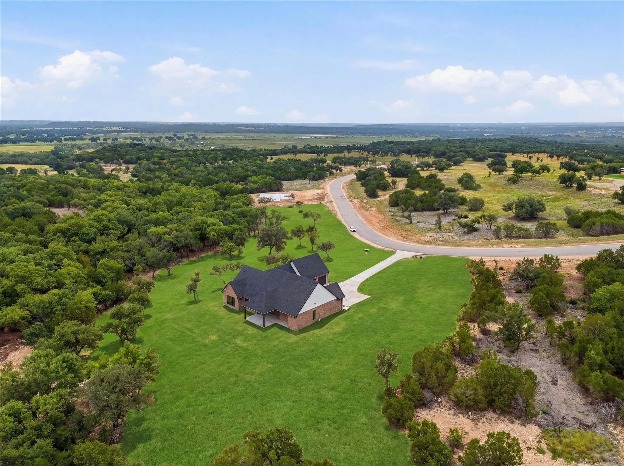 Single Family Residence For Sale in Parker County , 2020 Preserve Trail, Weatherford, Texas 76087, 4 Bedroom, 4 Bathroom, 2 Garage spaces, 2,854 Sqft, built in 2026, mls#21346570, Real Estate Agent in Weatherford, Homes For Sale in Parker county, Homes For Sale in Weatherford, Realtor in Weatherford Texas, Real Estate Brokerage Independent Realty Texas, Luminita Cordes Realtor