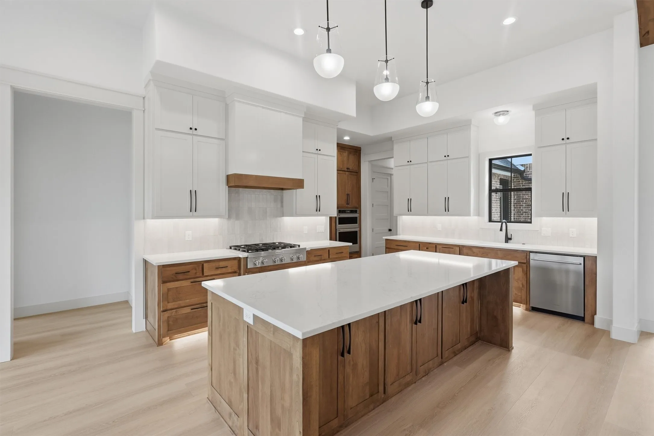 Single Family Residence For Sale in Parker County , 2020 Preserve Trail, Weatherford, Texas 76087, 4 Bedroom, 4 Bathroom, 2 Garage spaces, 2,854 Sqft, built in 2026, mls#21346570, Real Estate Agent in Weatherford, Homes For Sale in Parker county, Homes For Sale in Weatherford, Realtor in Weatherford Texas, Real Estate Brokerage Independent Realty Texas, Luminita Cordes Realtor