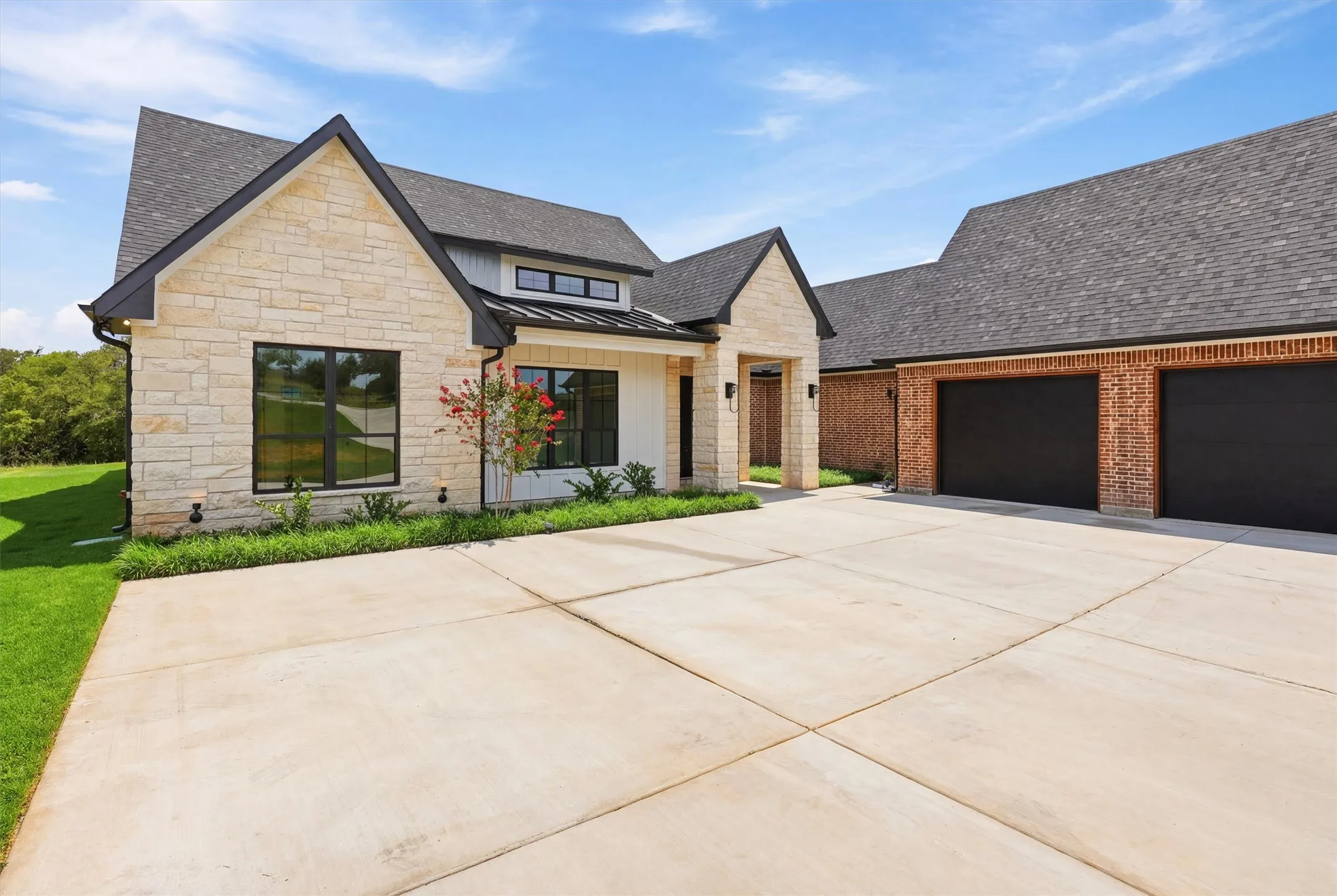 Single Family Residence For Sale in Parker County , 2020 Preserve Trail, Weatherford, Texas 76087, 4 Bedroom, 4 Bathroom, 2 Garage spaces, 2,854 Sqft, built in 2026, mls#21346570, Real Estate Agent in Weatherford, Homes For Sale in Parker county, Homes For Sale in Weatherford, Realtor in Weatherford Texas, Real Estate Brokerage Independent Realty Texas, Luminita Cordes Realtor