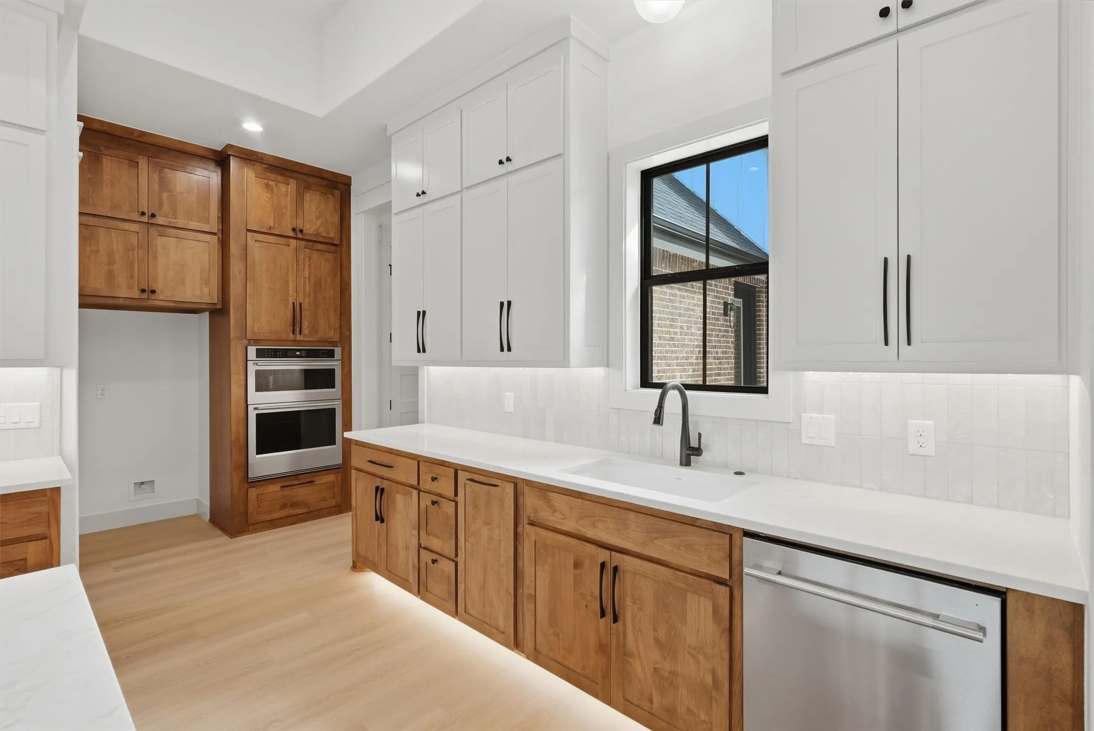 Single Family Residence For Sale in Parker County , 2020 Preserve Trail, Weatherford, Texas 76087, 4 Bedroom, 4 Bathroom, 2 Garage spaces, 2,854 Sqft, built in 2026, mls#21346570, Real Estate Agent in Weatherford, Homes For Sale in Parker county, Homes For Sale in Weatherford, Realtor in Weatherford Texas, Real Estate Brokerage Independent Realty Texas, Luminita Cordes Realtor