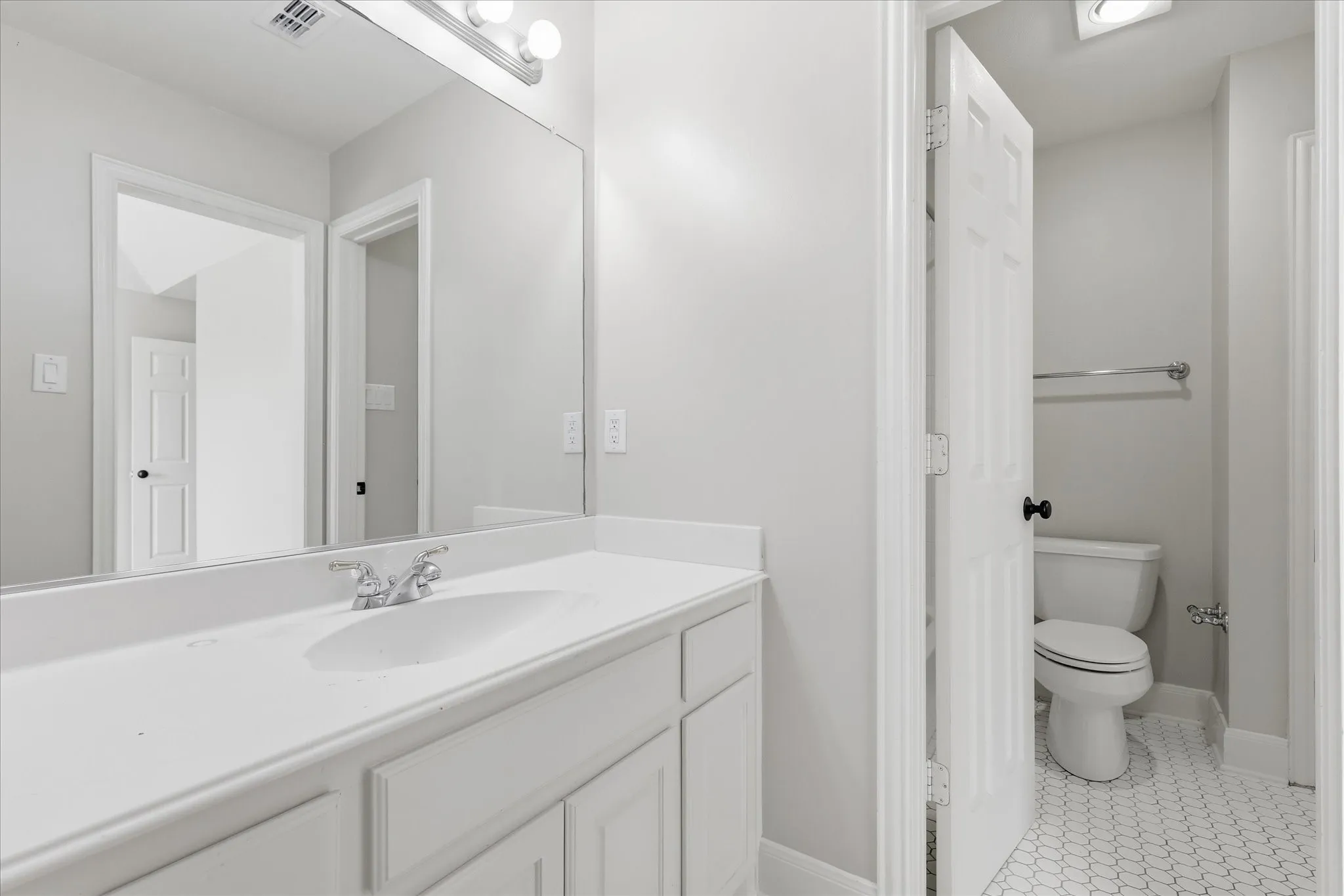 Single Family Residence For Rent in Collin County , 1405 Salado Drive, Allen, Texas 75013, 4 Bedroom, 3 Bathroom, 2 Garage spaces, 3,098 Sqft, built in 2000, mls#21328170, Real Estate Agent in Allen, Homes For Rent in Collin county, Homes For Rent in Allen, Realtor in Allen Texas, Real Estate Brokerage Independent Realty Texas, Luminita Cordes Realtor