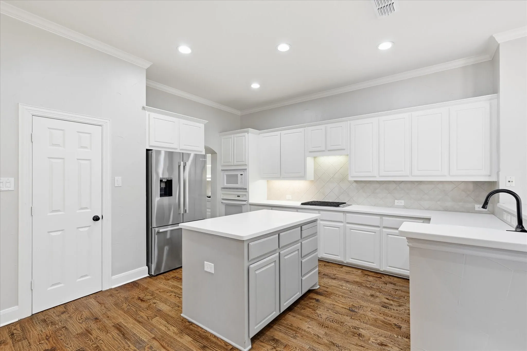 Single Family Residence For Rent in Collin County , 1405 Salado Drive, Allen, Texas 75013, 4 Bedroom, 3 Bathroom, 2 Garage spaces, 3,098 Sqft, built in 2000, mls#21328170, Real Estate Agent in Allen, Homes For Rent in Collin county, Homes For Rent in Allen, Realtor in Allen Texas, Real Estate Brokerage Independent Realty Texas, Luminita Cordes Realtor