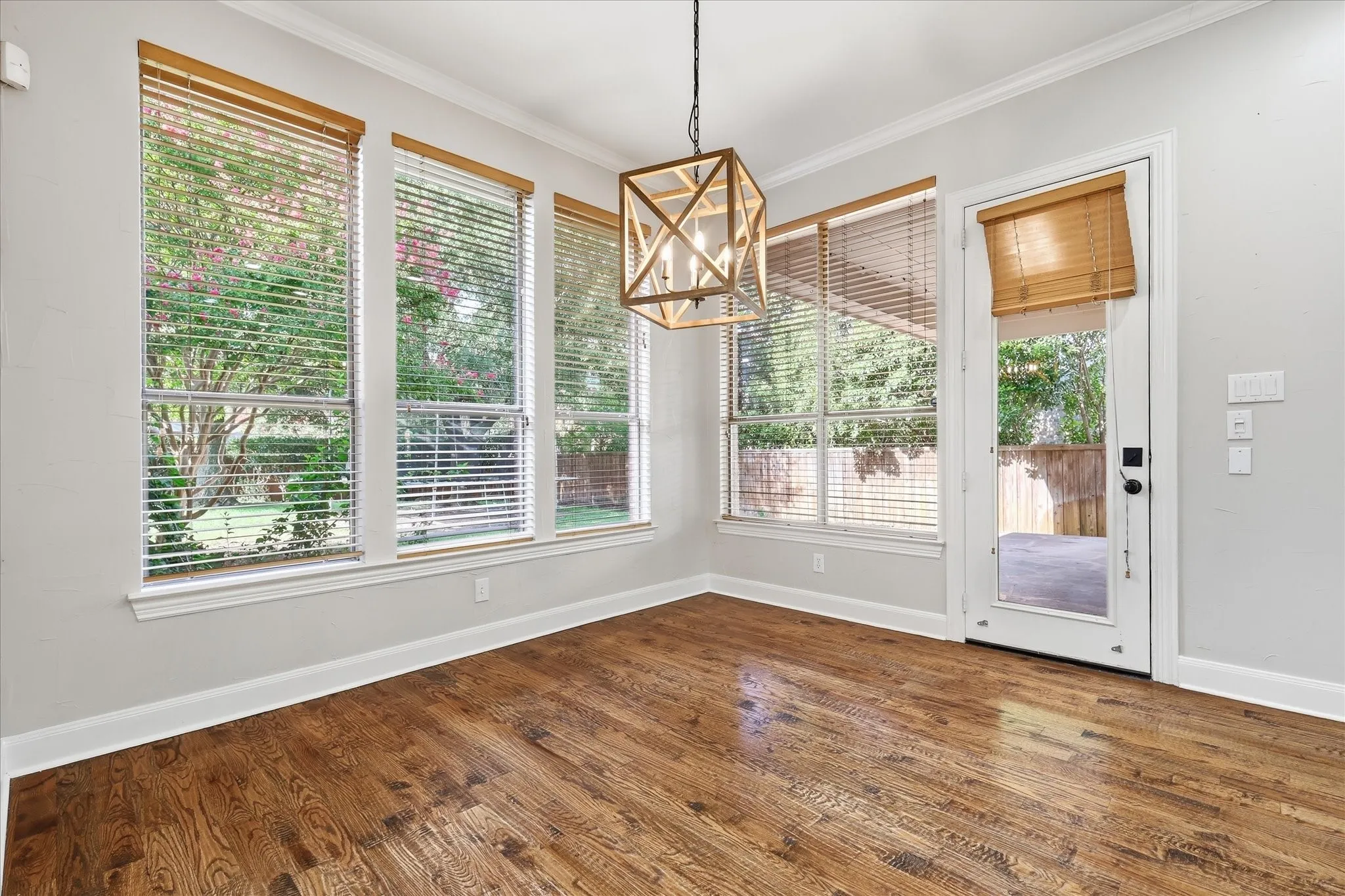 Single Family Residence For Rent in Collin County , 1405 Salado Drive, Allen, Texas 75013, 4 Bedroom, 3 Bathroom, 2 Garage spaces, 3,098 Sqft, built in 2000, mls#21328170, Real Estate Agent in Allen, Homes For Rent in Collin county, Homes For Rent in Allen, Realtor in Allen Texas, Real Estate Brokerage Independent Realty Texas, Luminita Cordes Realtor