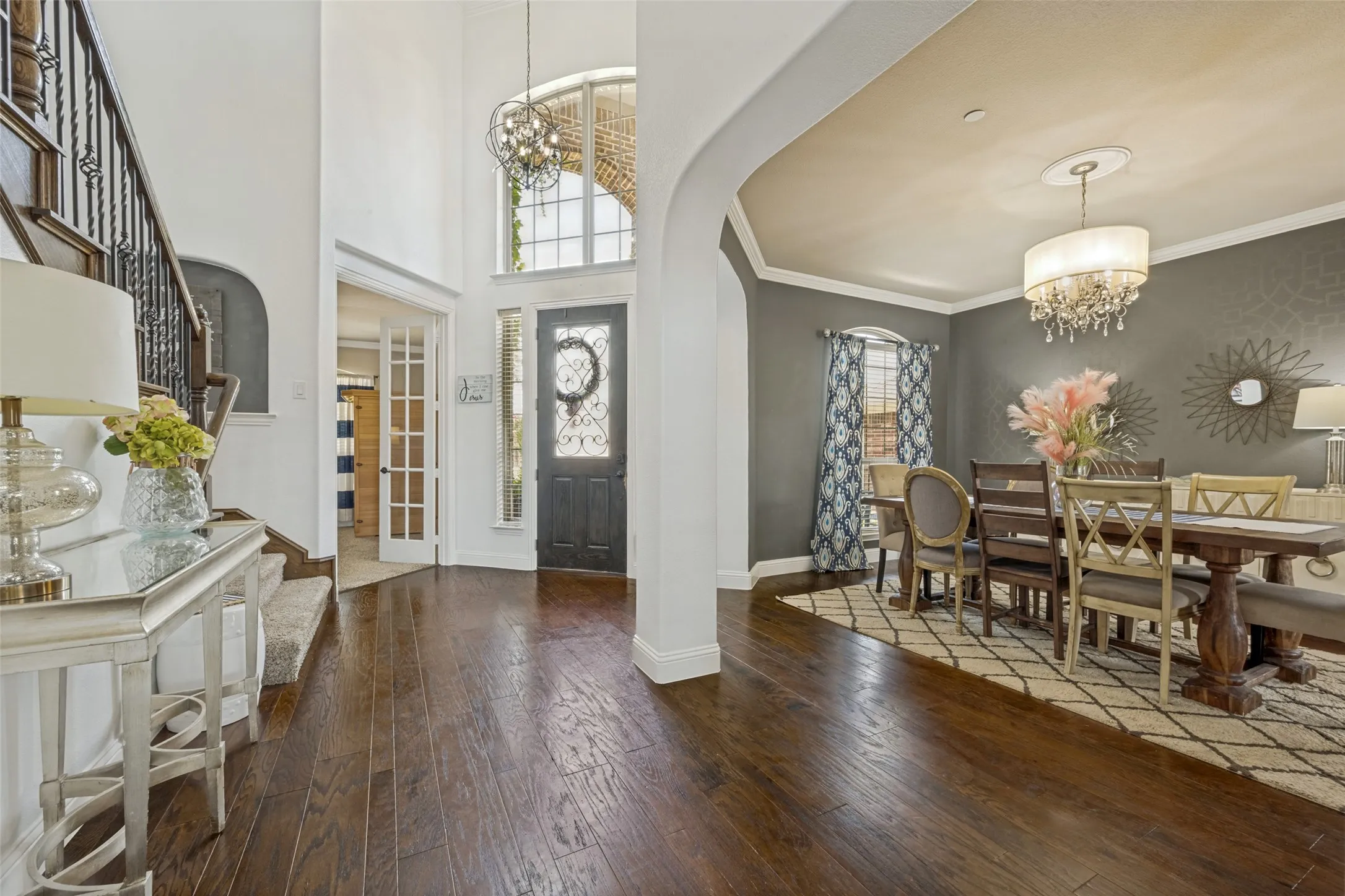 Single Family Residence For Sale in Denton County , 604 Bentley Court, Roanoke, Texas 76262, 5 Bedroom, 4 Bathroom, 3 Garage spaces, 4,046 Sqft, built in 2013, mls#21346000, Real Estate Agent in Roanoke, Homes For Sale in Denton county, Homes For Sale in Roanoke, Realtor in Roanoke Texas, Real Estate Brokerage Independent Realty Texas, Luminita Cordes Realtor