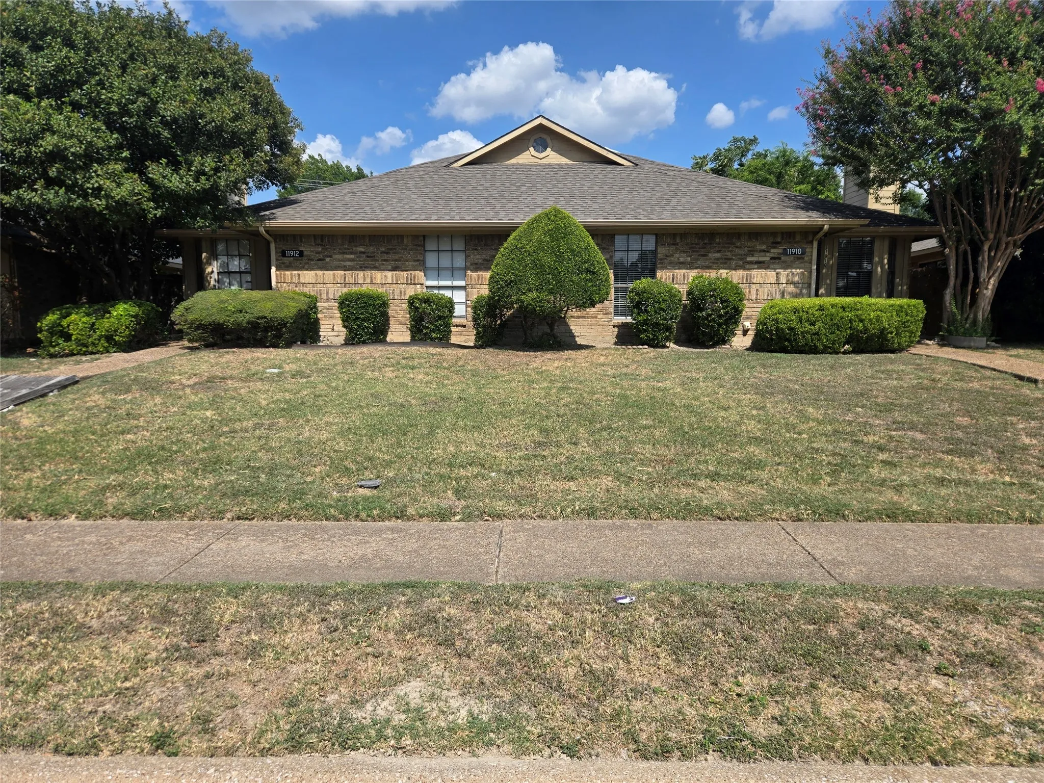 Duplex For Sale in Dallas County , 11912 Garden Terrace Drive, Dallas, Texas 75243, 6 Bedroom, 4 Bathroom, 1 Garage spaces, 0 Sqft, built in 1982, mls#21345896, Real Estate Agent in Dallas, Homes For Sale in Dallas county, Homes For Sale in Dallas, Realtor in Dallas Texas, Real Estate Brokerage Independent Realty Texas, Luminita Cordes Realtor
