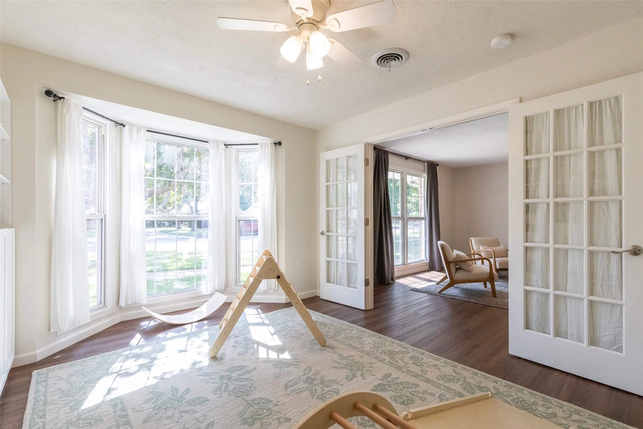 Single Family Residence For Sale in Taylor County , 2032 Regent Drive, Abilene, Texas 79605, 3 Bedroom, 3 Bathroom, 2 Garage spaces, 2,560 Sqft, built in 1960, mls#21346811, Real Estate Agent in Abilene, Homes For Sale in Taylor county, Homes For Sale in Abilene, Realtor in Abilene Texas, Real Estate Brokerage Independent Realty Texas, Luminita Cordes Realtor