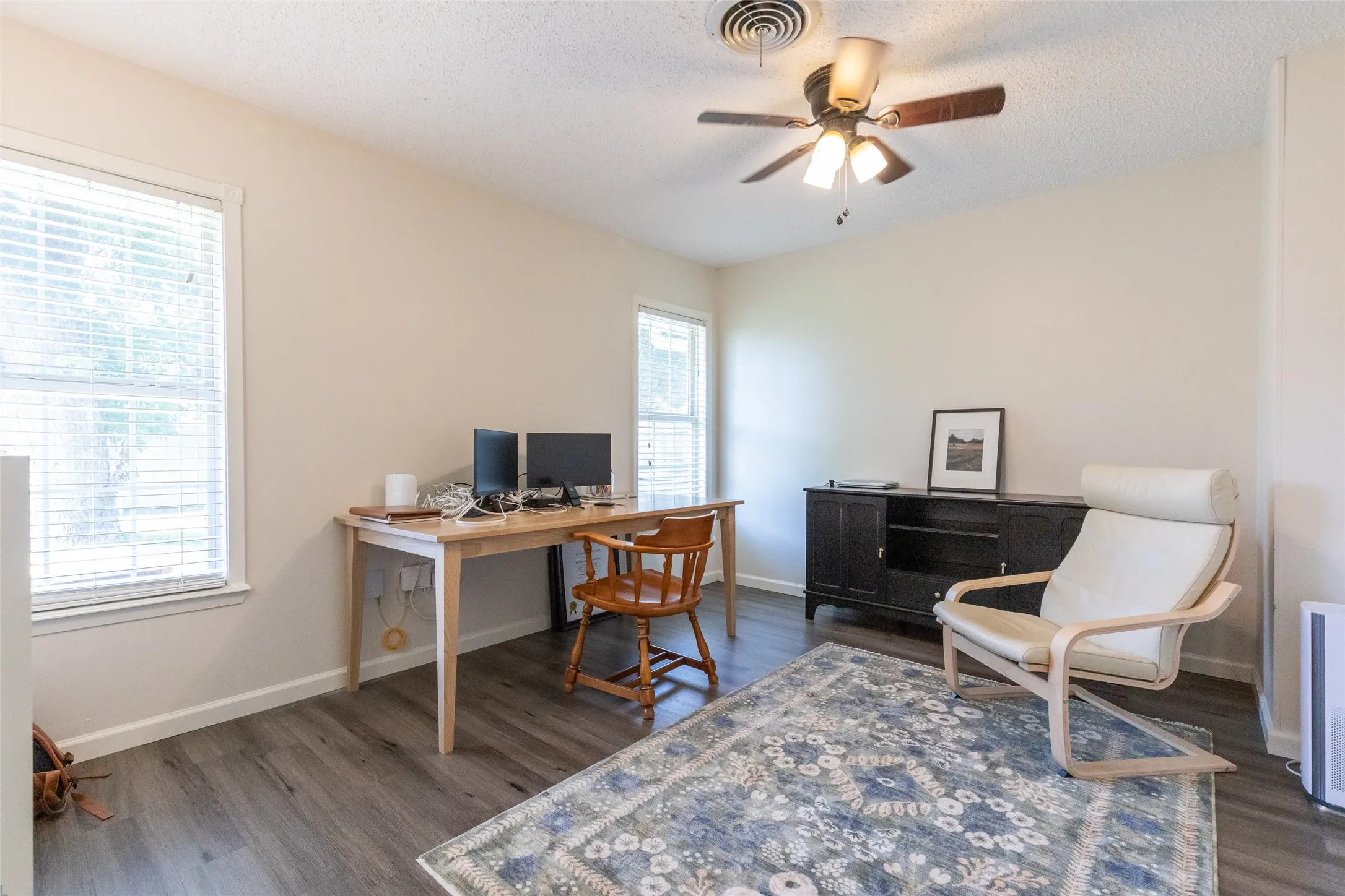 Single Family Residence For Sale in Taylor County , 2032 Regent Drive, Abilene, Texas 79605, 3 Bedroom, 3 Bathroom, 2 Garage spaces, 2,560 Sqft, built in 1960, mls#21346811, Real Estate Agent in Abilene, Homes For Sale in Taylor county, Homes For Sale in Abilene, Realtor in Abilene Texas, Real Estate Brokerage Independent Realty Texas, Luminita Cordes Realtor