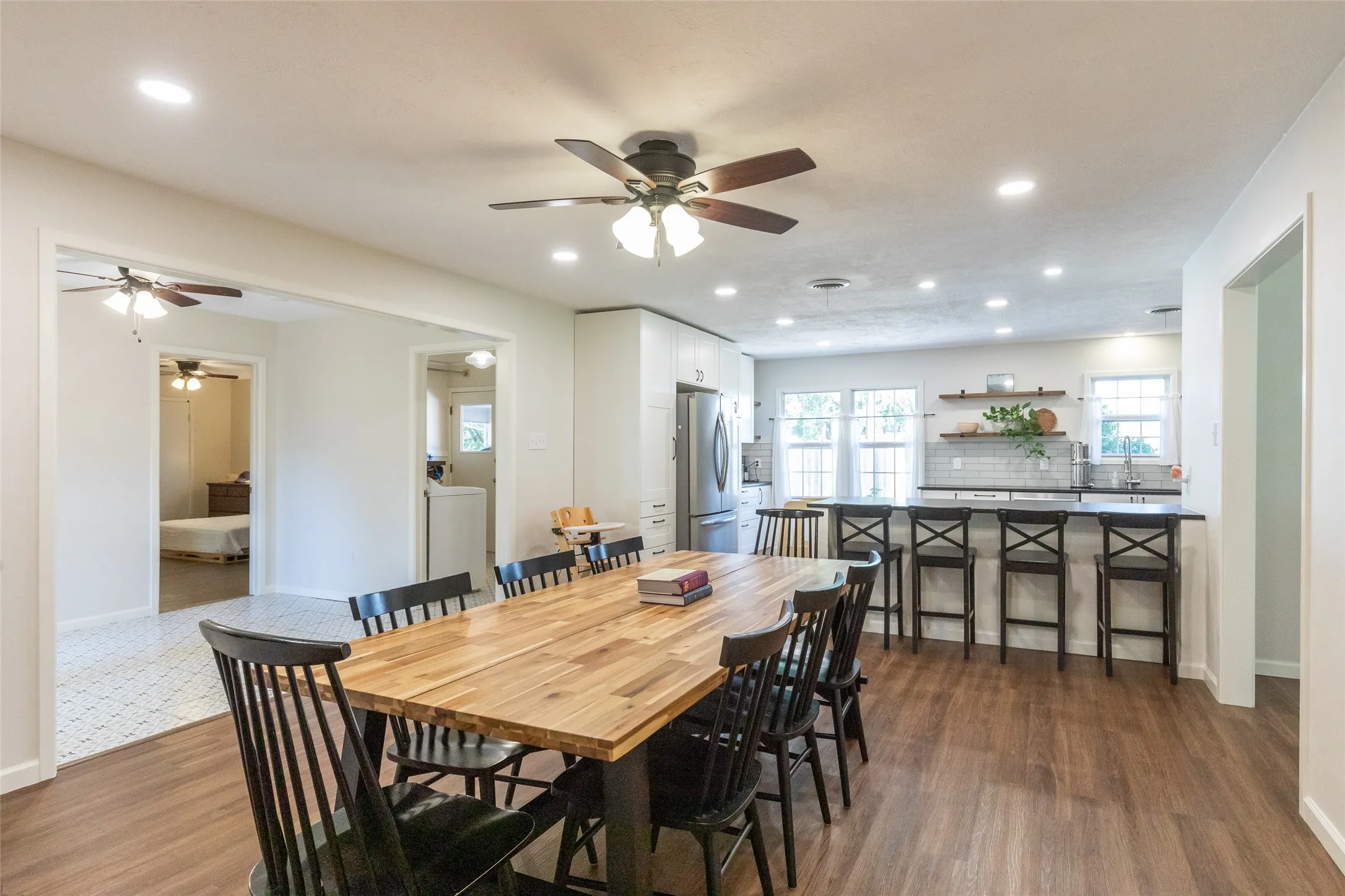 Single Family Residence For Sale in Taylor County , 2032 Regent Drive, Abilene, Texas 79605, 3 Bedroom, 3 Bathroom, 2 Garage spaces, 2,560 Sqft, built in 1960, mls#21346811, Real Estate Agent in Abilene, Homes For Sale in Taylor county, Homes For Sale in Abilene, Realtor in Abilene Texas, Real Estate Brokerage Independent Realty Texas, Luminita Cordes Realtor