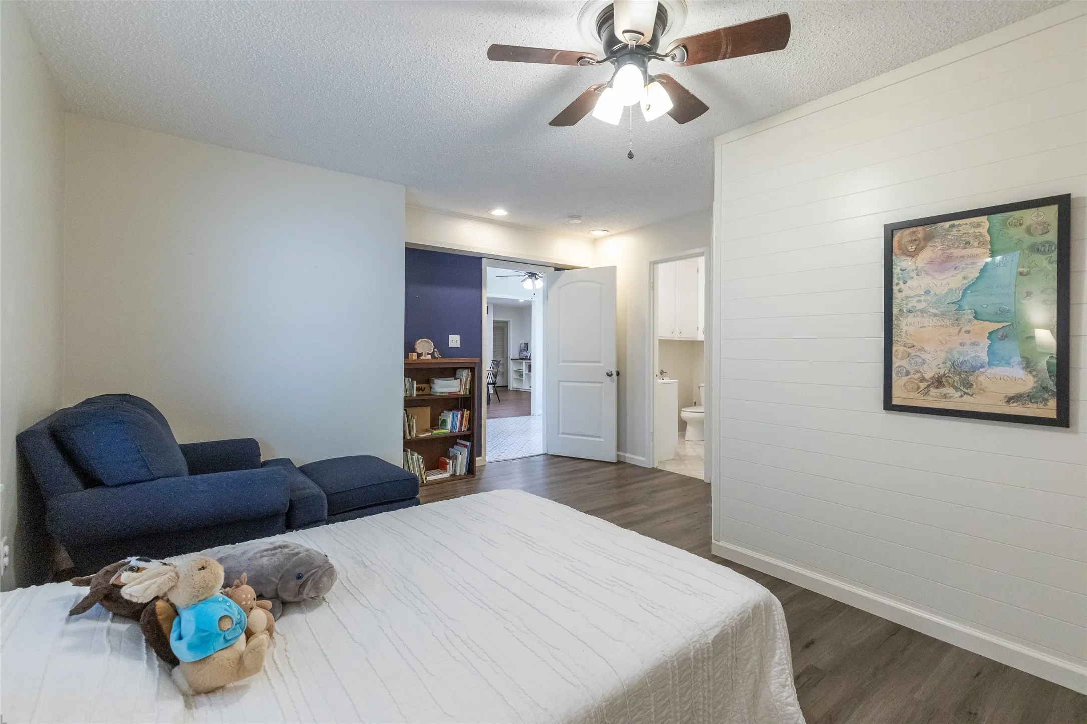 Single Family Residence For Sale in Taylor County , 2032 Regent Drive, Abilene, Texas 79605, 3 Bedroom, 3 Bathroom, 2 Garage spaces, 2,560 Sqft, built in 1960, mls#21346811, Real Estate Agent in Abilene, Homes For Sale in Taylor county, Homes For Sale in Abilene, Realtor in Abilene Texas, Real Estate Brokerage Independent Realty Texas, Luminita Cordes Realtor