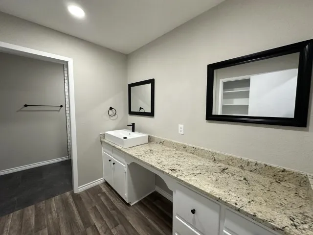 Single Family Residence For Sale in Comanche County , 302 W Highland Avenue, Comanche, Texas 76442, 4 Bedroom, 3 Bathroom, 3 Garage spaces, 2,746 Sqft, built in 1940, mls#21346814, Real Estate Agent in Comanche, Homes For Sale in Comanche county, Homes For Sale in Comanche, Realtor in Comanche Texas, Real Estate Brokerage Independent Realty Texas, Luminita Cordes Realtor