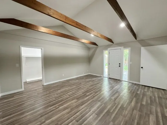 Single Family Residence For Sale in Comanche County , 302 W Highland Avenue, Comanche, Texas 76442, 4 Bedroom, 3 Bathroom, 3 Garage spaces, 2,746 Sqft, built in 1940, mls#21346814, Real Estate Agent in Comanche, Homes For Sale in Comanche county, Homes For Sale in Comanche, Realtor in Comanche Texas, Real Estate Brokerage Independent Realty Texas, Luminita Cordes Realtor