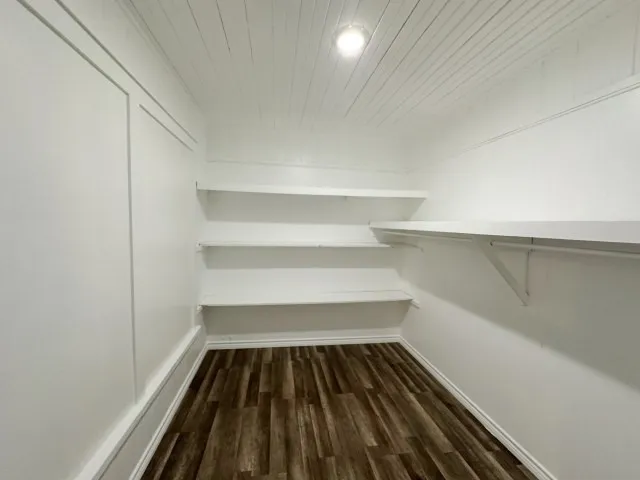 Single Family Residence For Sale in Comanche County , 302 W Highland Avenue, Comanche, Texas 76442, 4 Bedroom, 3 Bathroom, 3 Garage spaces, 2,746 Sqft, built in 1940, mls#21346814, Real Estate Agent in Comanche, Homes For Sale in Comanche county, Homes For Sale in Comanche, Realtor in Comanche Texas, Real Estate Brokerage Independent Realty Texas, Luminita Cordes Realtor