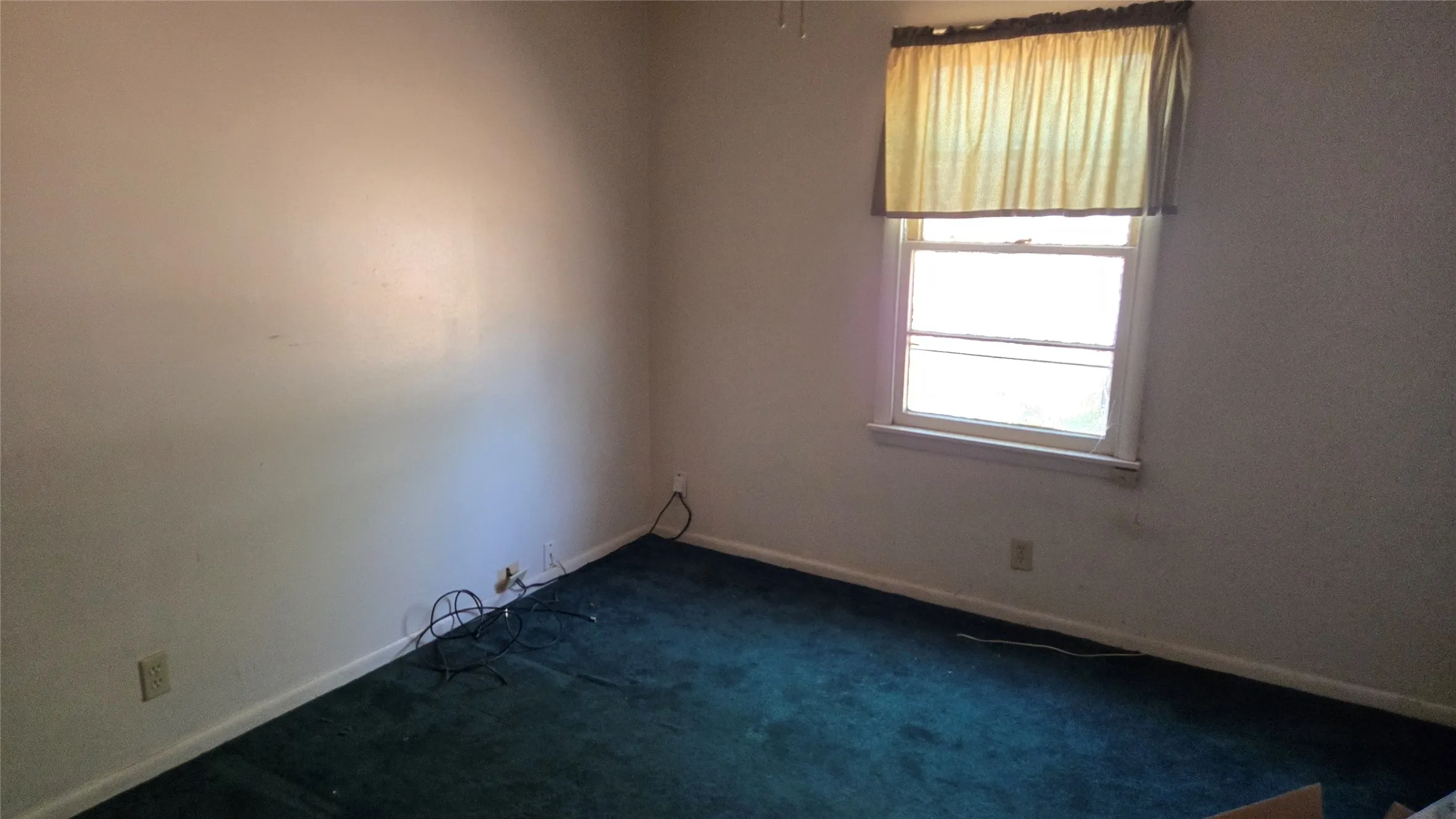 Single Family Residence For Sale in Taylor County , 2150 Bridge Avenue, Abilene, Texas 79603, 3 Bedroom, 1 Bathroom, 1 Garage spaces, 1,077 Sqft, built in 1959, mls#21346687, Real Estate Agent in Abilene, Homes For Sale in Taylor county, Homes For Sale in Abilene, Realtor in Abilene Texas, Real Estate Brokerage Independent Realty Texas, Luminita Cordes Realtor