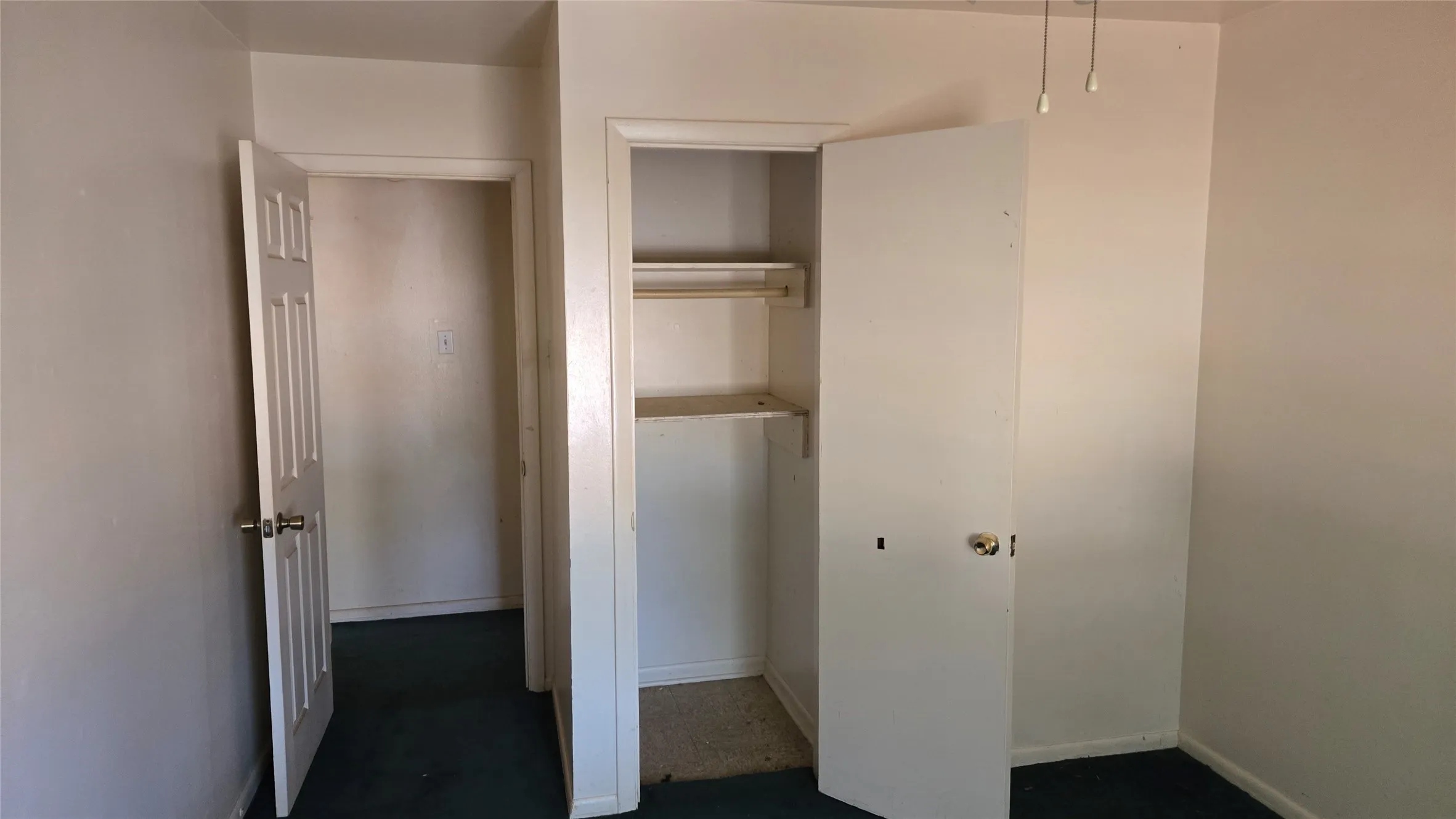 Single Family Residence For Sale in Taylor County , 2150 Bridge Avenue, Abilene, Texas 79603, 3 Bedroom, 1 Bathroom, 1 Garage spaces, 1,077 Sqft, built in 1959, mls#21346687, Real Estate Agent in Abilene, Homes For Sale in Taylor county, Homes For Sale in Abilene, Realtor in Abilene Texas, Real Estate Brokerage Independent Realty Texas, Luminita Cordes Realtor