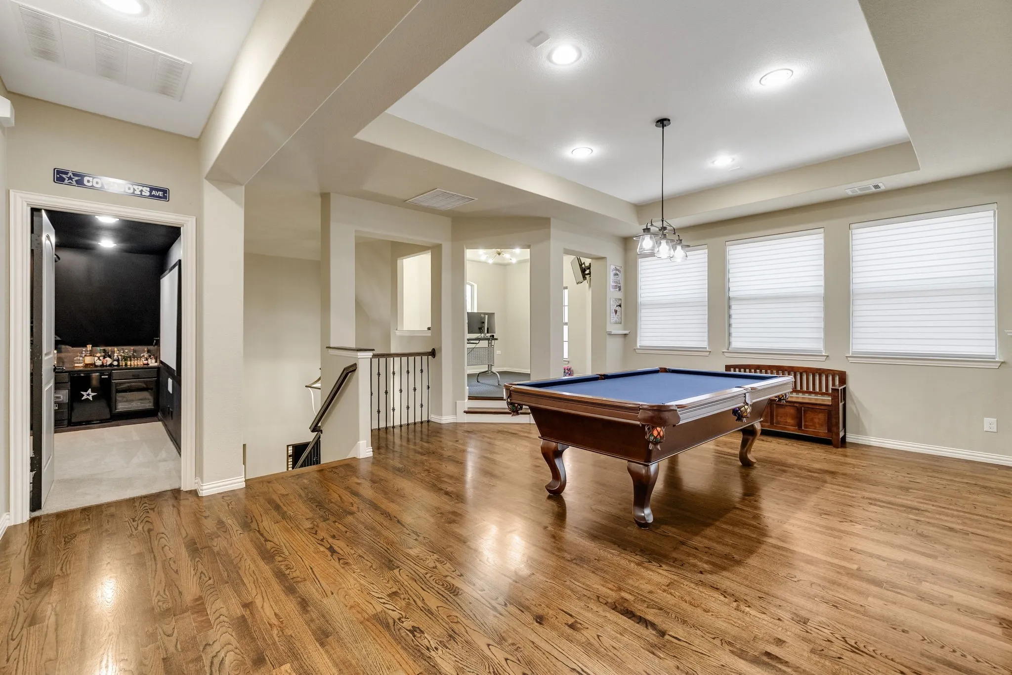 Single Family Residence For Sale in Dallas County , 2029 N Hill Drive, Irving, Texas 75038, 4 Bedroom, 3 Bathroom, 2 Garage spaces, 3,638 Sqft, built in 2016, mls#21343017, Real Estate Agent in Irving, Homes For Sale in Dallas county, Homes For Sale in Irving, Realtor in Irving Texas, Real Estate Brokerage Independent Realty Texas, Luminita Cordes Realtor