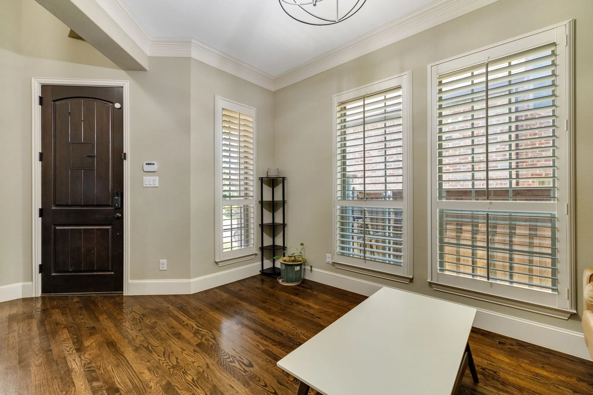 Single Family Residence For Sale in Dallas County , 2029 N Hill Drive, Irving, Texas 75038, 4 Bedroom, 3 Bathroom, 2 Garage spaces, 3,638 Sqft, built in 2016, mls#21343017, Real Estate Agent in Irving, Homes For Sale in Dallas county, Homes For Sale in Irving, Realtor in Irving Texas, Real Estate Brokerage Independent Realty Texas, Luminita Cordes Realtor