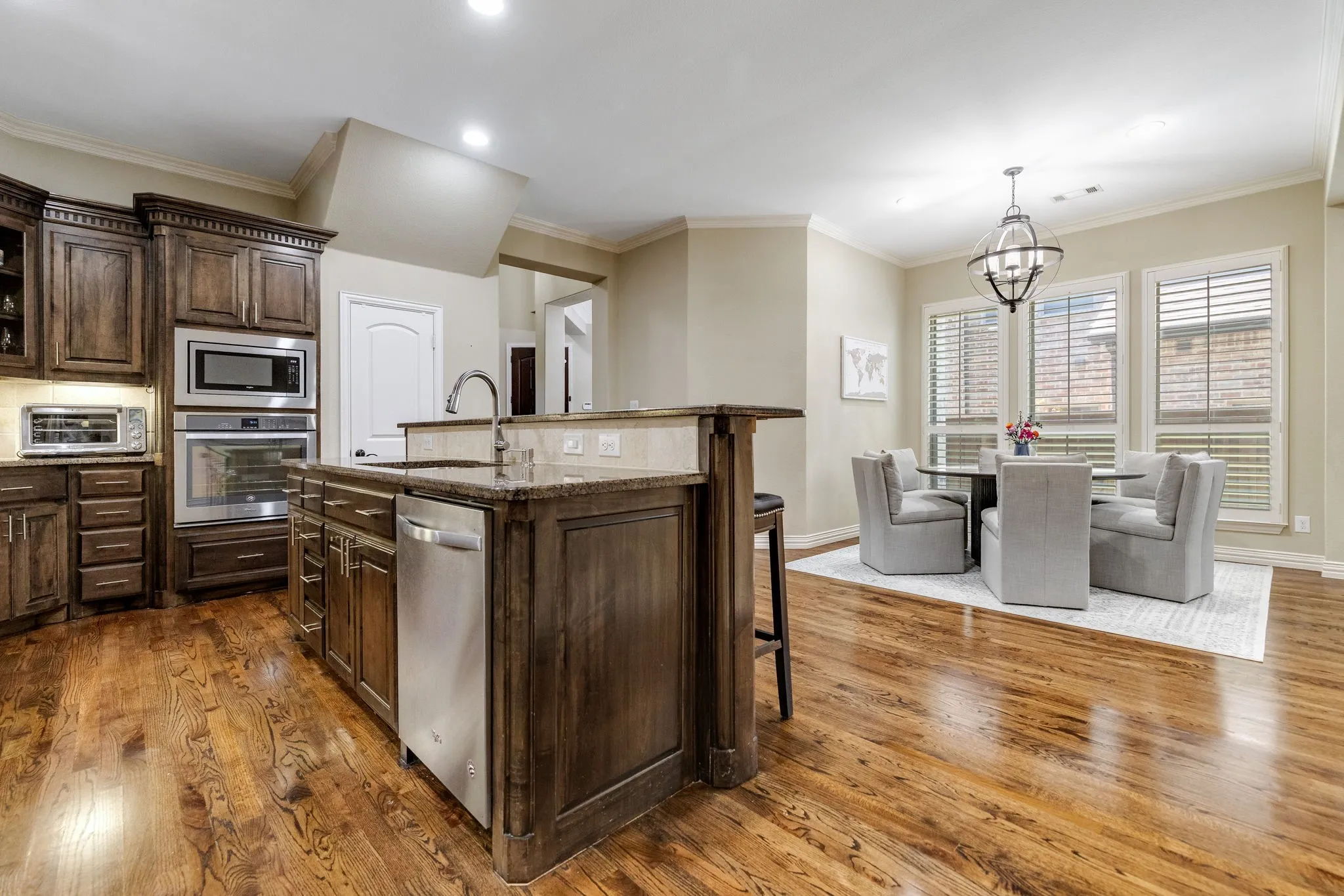 Single Family Residence For Sale in Dallas County , 2029 N Hill Drive, Irving, Texas 75038, 4 Bedroom, 3 Bathroom, 2 Garage spaces, 3,638 Sqft, built in 2016, mls#21343017, Real Estate Agent in Irving, Homes For Sale in Dallas county, Homes For Sale in Irving, Realtor in Irving Texas, Real Estate Brokerage Independent Realty Texas, Luminita Cordes Realtor