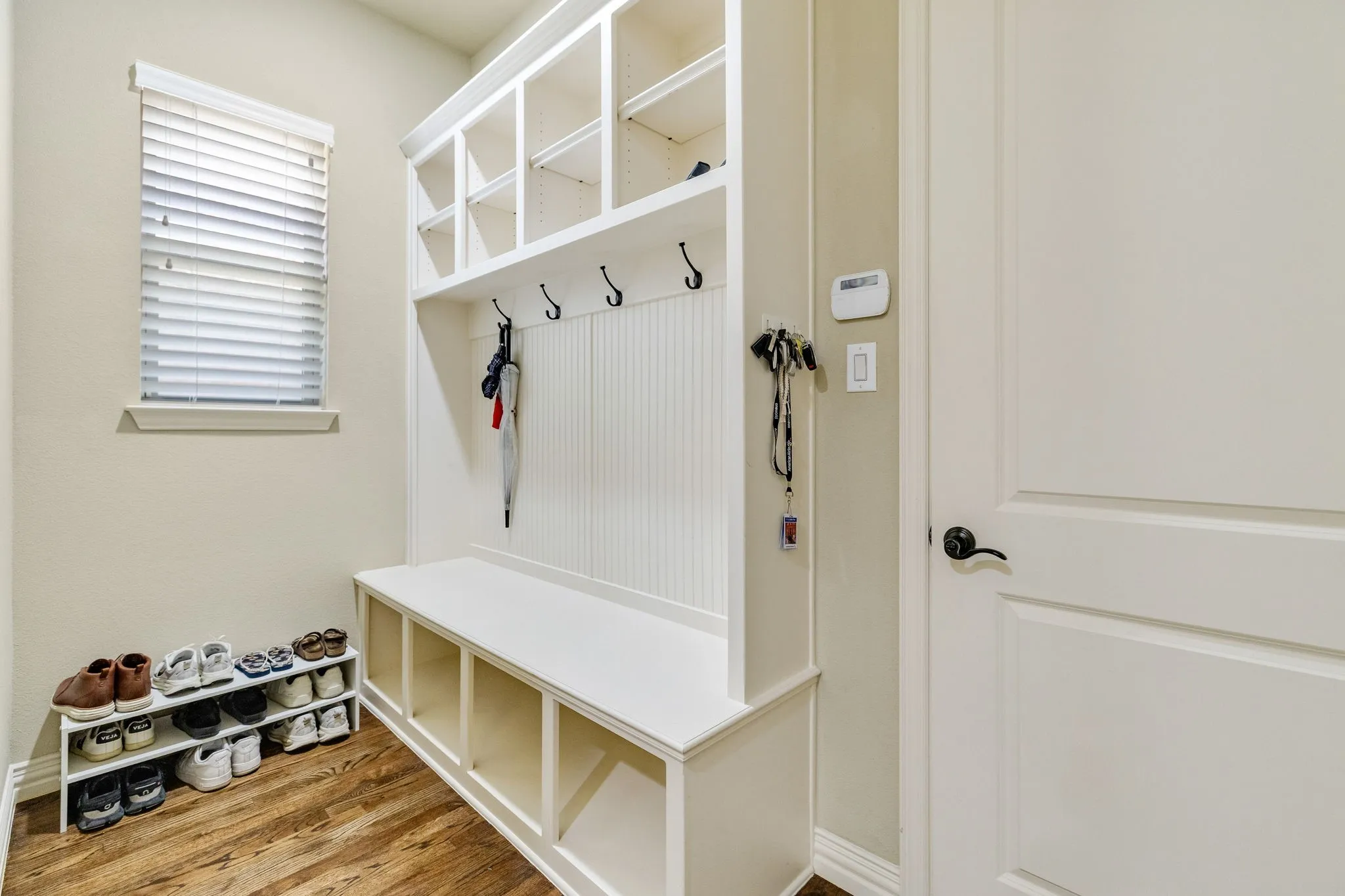 Single Family Residence For Sale in Dallas County , 2029 N Hill Drive, Irving, Texas 75038, 4 Bedroom, 3 Bathroom, 2 Garage spaces, 3,638 Sqft, built in 2016, mls#21343017, Real Estate Agent in Irving, Homes For Sale in Dallas county, Homes For Sale in Irving, Realtor in Irving Texas, Real Estate Brokerage Independent Realty Texas, Luminita Cordes Realtor
