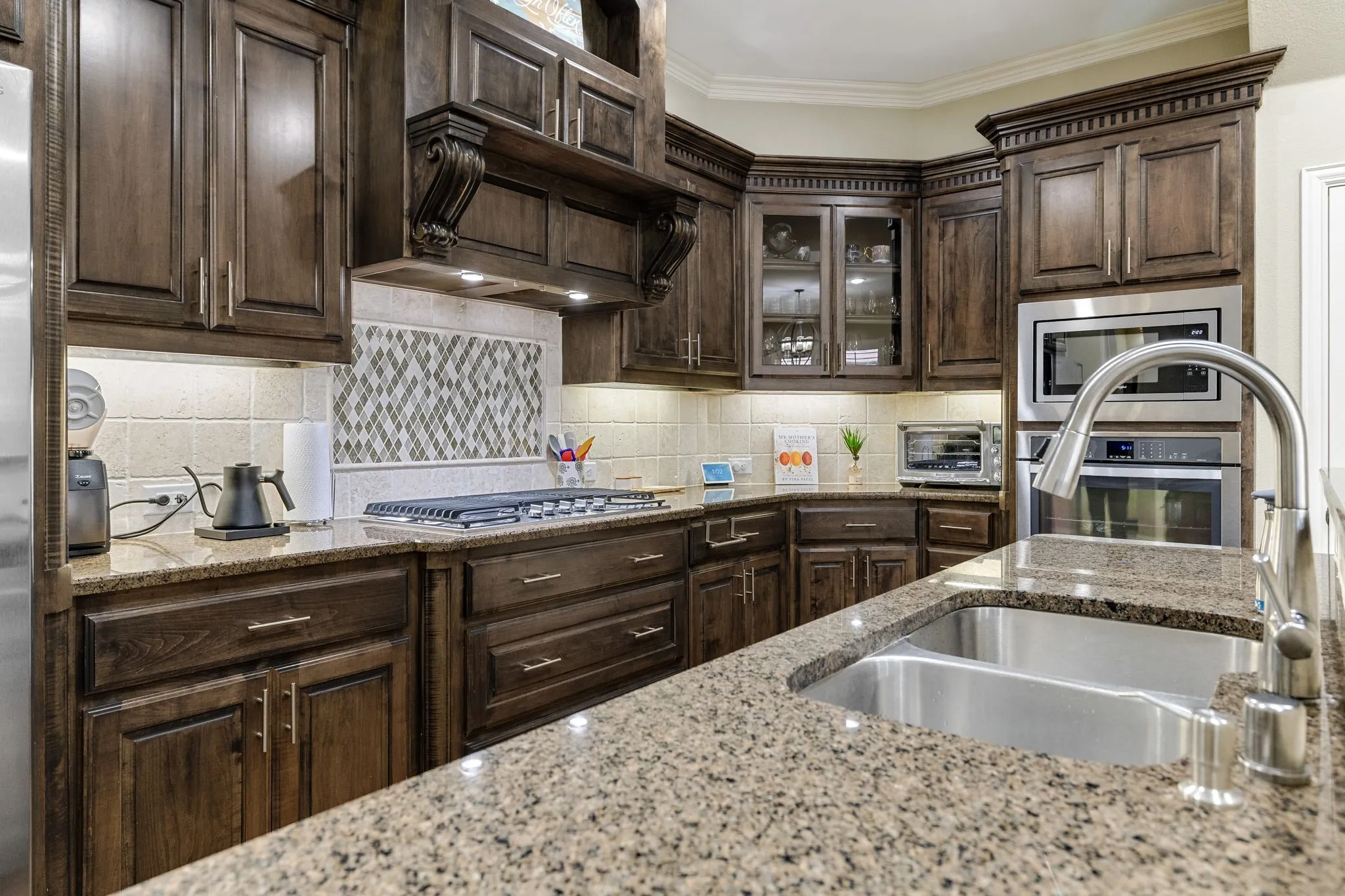 Single Family Residence For Sale in Dallas County , 2029 N Hill Drive, Irving, Texas 75038, 4 Bedroom, 3 Bathroom, 2 Garage spaces, 3,638 Sqft, built in 2016, mls#21343017, Real Estate Agent in Irving, Homes For Sale in Dallas county, Homes For Sale in Irving, Realtor in Irving Texas, Real Estate Brokerage Independent Realty Texas, Luminita Cordes Realtor