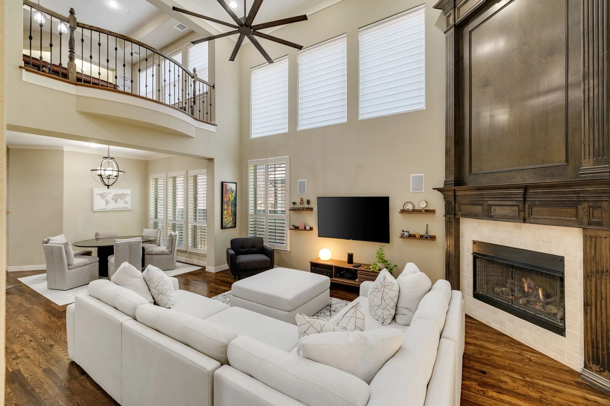 Single Family Residence For Sale in Dallas County , 2029 N Hill Drive, Irving, Texas 75038, 4 Bedroom, 3 Bathroom, 2 Garage spaces, 3,638 Sqft, built in 2016, mls#21343017, Real Estate Agent in Irving, Homes For Sale in Dallas county, Homes For Sale in Irving, Realtor in Irving Texas, Real Estate Brokerage Independent Realty Texas, Luminita Cordes Realtor