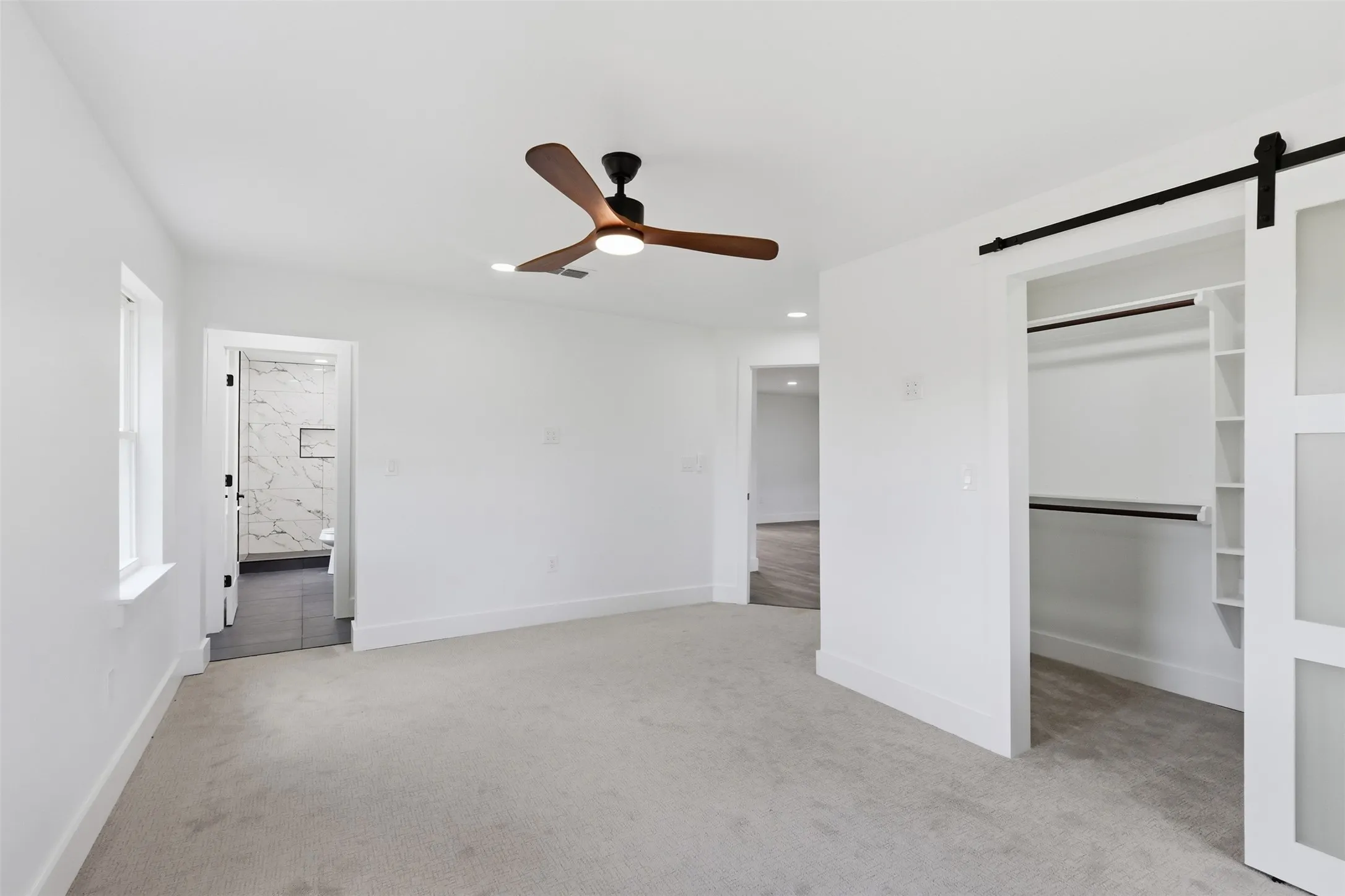 Single Family Residence For Sale in Palo Pinto County , 3239 Fm 2256, Mineral Wells, Texas 76067, 4 Bedroom, 3 Bathroom, 4 Garage spaces, 1,800 Sqft, built in 1955, mls#21340057, Real Estate Agent in Mineral Wells, Homes For Sale in Palo Pinto county, Homes For Sale in Mineral Wells, Realtor in Mineral Wells Texas, Real Estate Brokerage Independent Realty Texas, Luminita Cordes Realtor