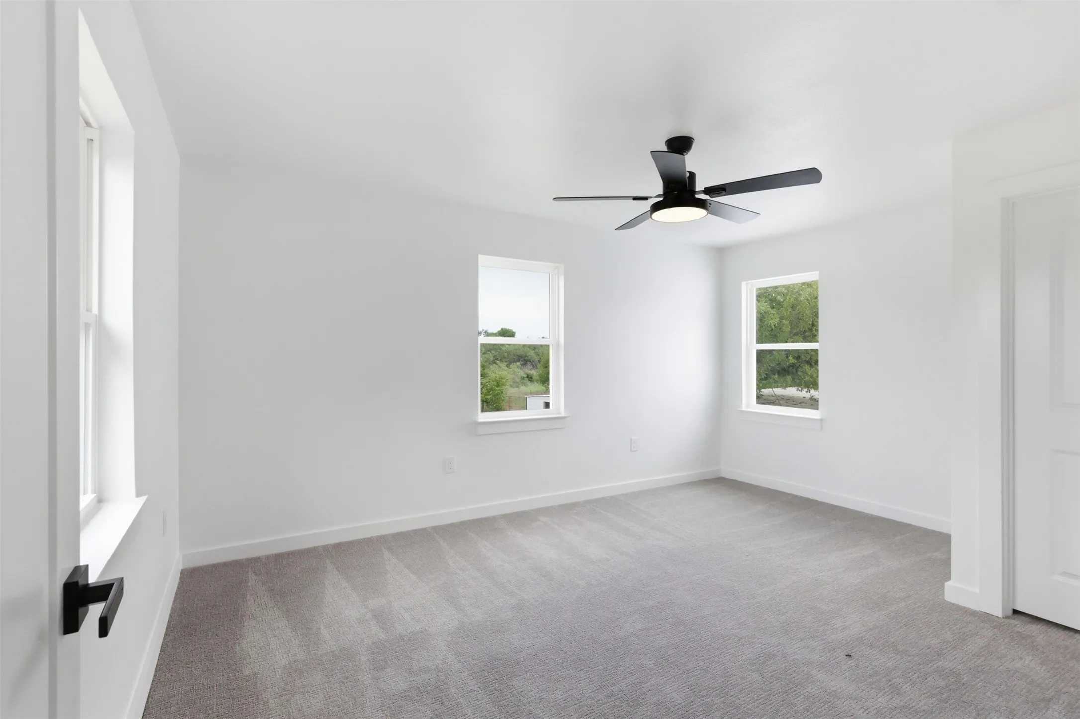 Single Family Residence For Sale in Palo Pinto County , 3239 Fm 2256, Mineral Wells, Texas 76067, 4 Bedroom, 3 Bathroom, 4 Garage spaces, 1,800 Sqft, built in 1955, mls#21340057, Real Estate Agent in Mineral Wells, Homes For Sale in Palo Pinto county, Homes For Sale in Mineral Wells, Realtor in Mineral Wells Texas, Real Estate Brokerage Independent Realty Texas, Luminita Cordes Realtor