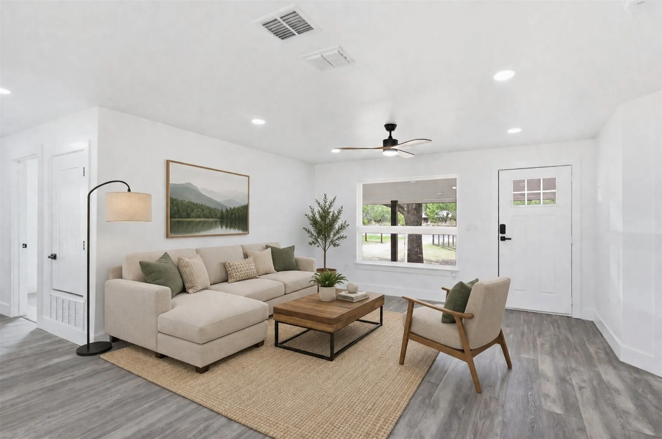 Single Family Residence For Sale in Palo Pinto County , 3239 Fm 2256, Mineral Wells, Texas 76067, 4 Bedroom, 3 Bathroom, 4 Garage spaces, 1,800 Sqft, built in 1955, mls#21340057, Real Estate Agent in Mineral Wells, Homes For Sale in Palo Pinto county, Homes For Sale in Mineral Wells, Realtor in Mineral Wells Texas, Real Estate Brokerage Independent Realty Texas, Luminita Cordes Realtor