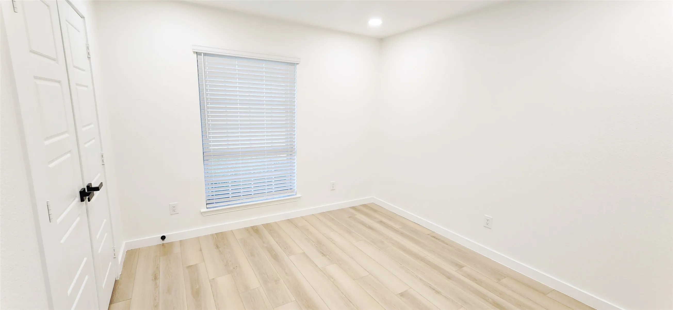 Single Family Residence For Sale in Dallas County , 1607 Centenary Drive, Richardson, Texas 75081, 3 Bedroom, 2 Bathroom, 2 Garage spaces, 1,968 Sqft, built in 1971, mls#21346816, Real Estate Agent in Richardson, Homes For Sale in Dallas county, Homes For Sale in Richardson, Realtor in Richardson Texas, Real Estate Brokerage Independent Realty Texas, Luminita Cordes Realtor