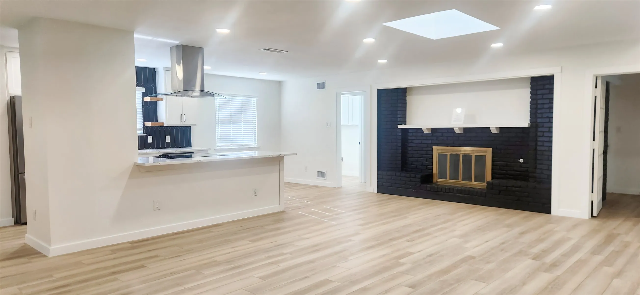 Single Family Residence For Sale in Dallas County , 1607 Centenary Drive, Richardson, Texas 75081, 3 Bedroom, 2 Bathroom, 2 Garage spaces, 1,968 Sqft, built in 1971, mls#21346816, Real Estate Agent in Richardson, Homes For Sale in Dallas county, Homes For Sale in Richardson, Realtor in Richardson Texas, Real Estate Brokerage Independent Realty Texas, Luminita Cordes Realtor