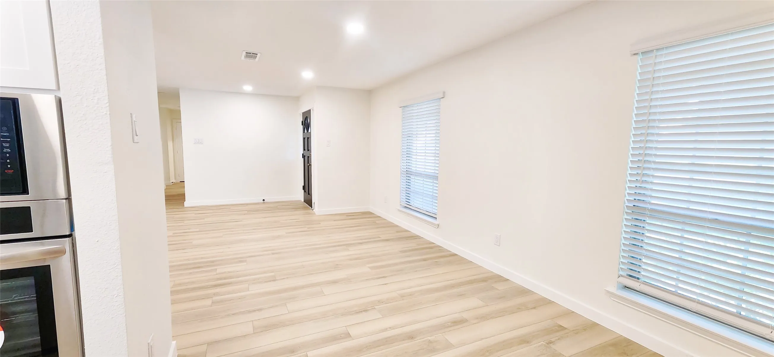 Single Family Residence For Sale in Dallas County , 1607 Centenary Drive, Richardson, Texas 75081, 3 Bedroom, 2 Bathroom, 2 Garage spaces, 1,968 Sqft, built in 1971, mls#21346816, Real Estate Agent in Richardson, Homes For Sale in Dallas county, Homes For Sale in Richardson, Realtor in Richardson Texas, Real Estate Brokerage Independent Realty Texas, Luminita Cordes Realtor