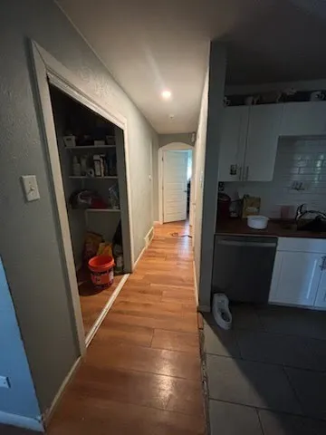 Single Family Residence For Sale in Dallas County , 2633 Greenland Drive, Mesquite, Texas 75150, 5 Bedroom, 2 Bathroom, Garage spaces, 1,831 Sqft, built in 1961, mls#21345320, Real Estate Agent in Mesquite, Homes For Sale in Dallas county, Homes For Sale in Mesquite, Realtor in Mesquite Texas, Real Estate Brokerage Independent Realty Texas, Luminita Cordes Realtor