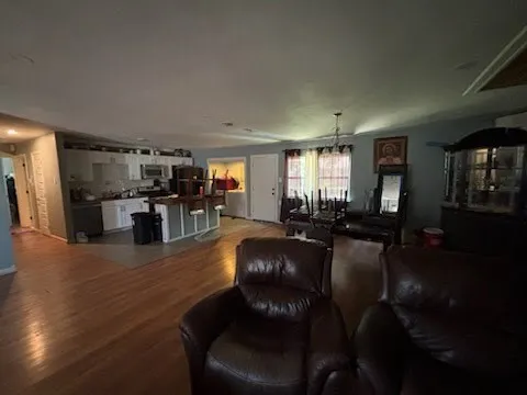 Single Family Residence For Sale in Dallas County , 2633 Greenland Drive, Mesquite, Texas 75150, 5 Bedroom, 2 Bathroom, Garage spaces, 1,831 Sqft, built in 1961, mls#21345320, Real Estate Agent in Mesquite, Homes For Sale in Dallas county, Homes For Sale in Mesquite, Realtor in Mesquite Texas, Real Estate Brokerage Independent Realty Texas, Luminita Cordes Realtor