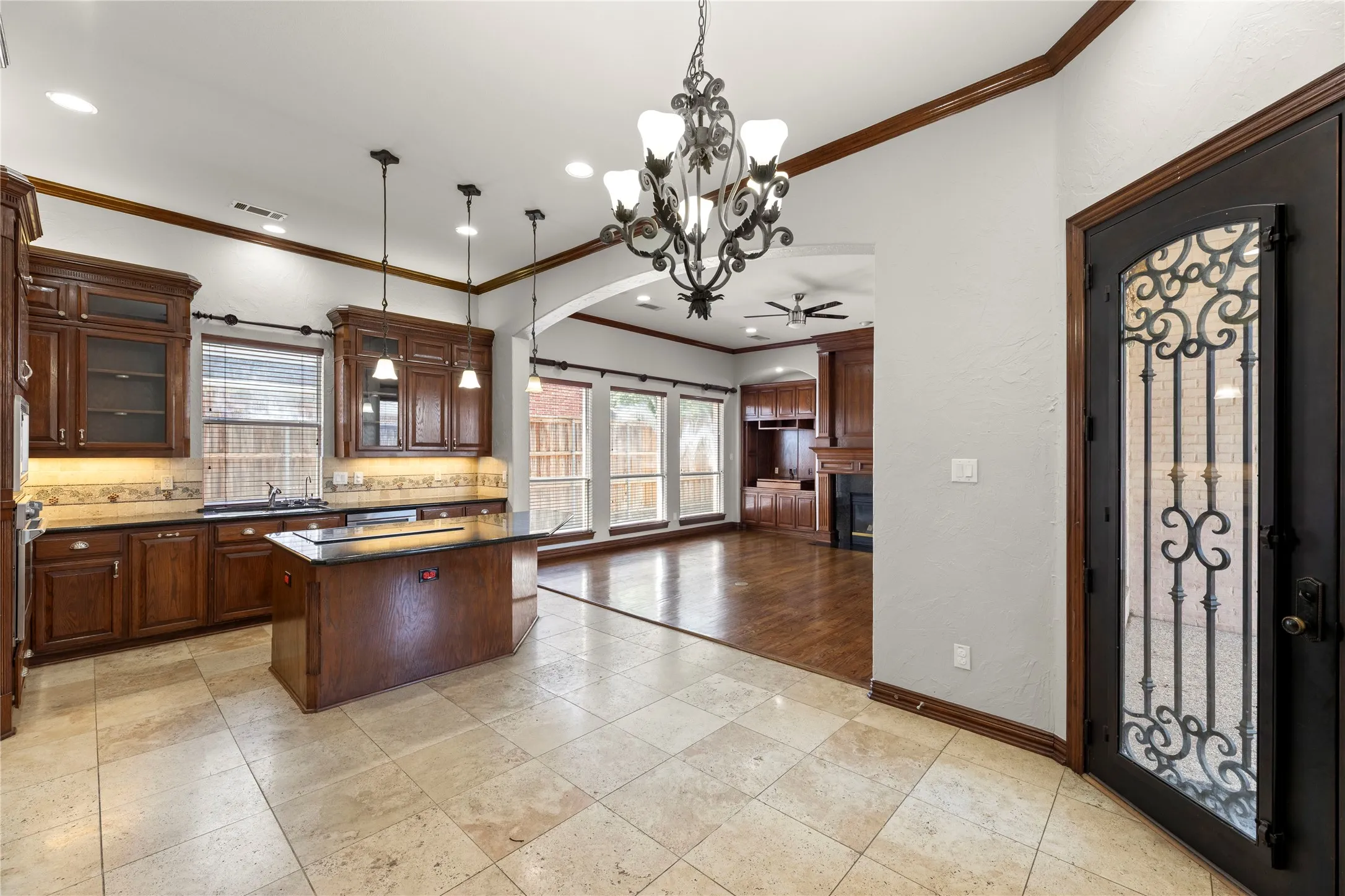 Single Family Residence For Rent in Collin County , 5905 Dorset Drive, Plano, Texas 75093, 5 Bedroom, 7 Bathroom, 2 Garage spaces, 3,839 Sqft, built in 2001, mls#21346738, Real Estate Agent in Plano, Homes For Rent in Collin county, Homes For Rent in Plano, Realtor in Plano Texas, Real Estate Brokerage Independent Realty Texas, Luminita Cordes Realtor