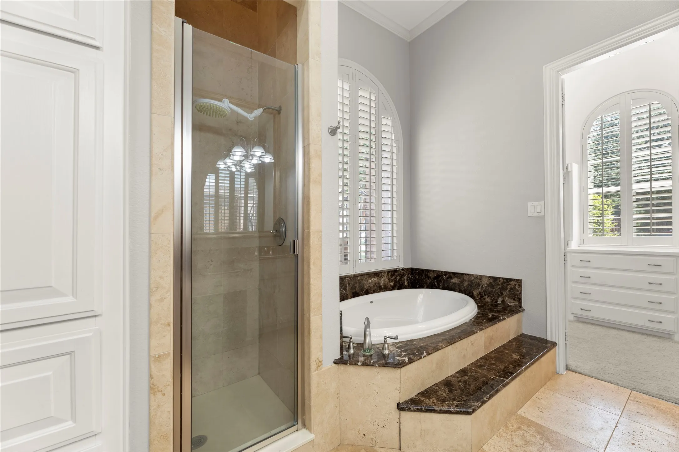 Single Family Residence For Rent in Collin County , 5905 Dorset Drive, Plano, Texas 75093, 5 Bedroom, 7 Bathroom, 2 Garage spaces, 3,839 Sqft, built in 2001, mls#21346738, Real Estate Agent in Plano, Homes For Rent in Collin county, Homes For Rent in Plano, Realtor in Plano Texas, Real Estate Brokerage Independent Realty Texas, Luminita Cordes Realtor