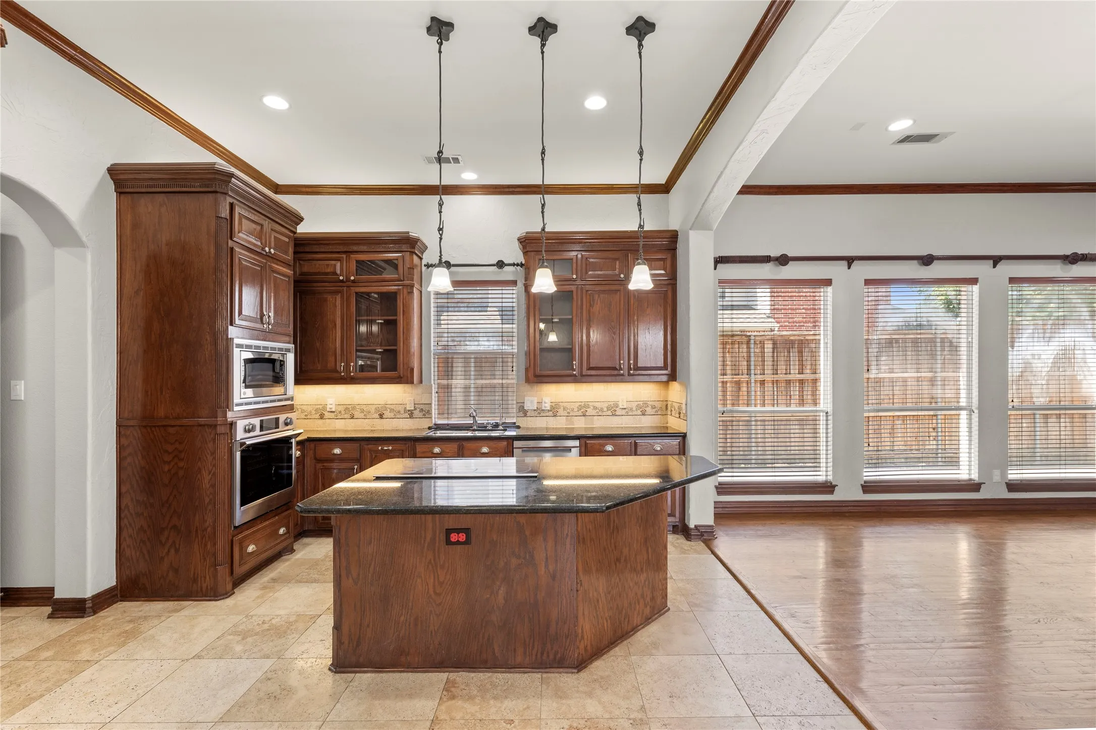 Single Family Residence For Rent in Collin County , 5905 Dorset Drive, Plano, Texas 75093, 5 Bedroom, 7 Bathroom, 2 Garage spaces, 3,839 Sqft, built in 2001, mls#21346738, Real Estate Agent in Plano, Homes For Rent in Collin county, Homes For Rent in Plano, Realtor in Plano Texas, Real Estate Brokerage Independent Realty Texas, Luminita Cordes Realtor